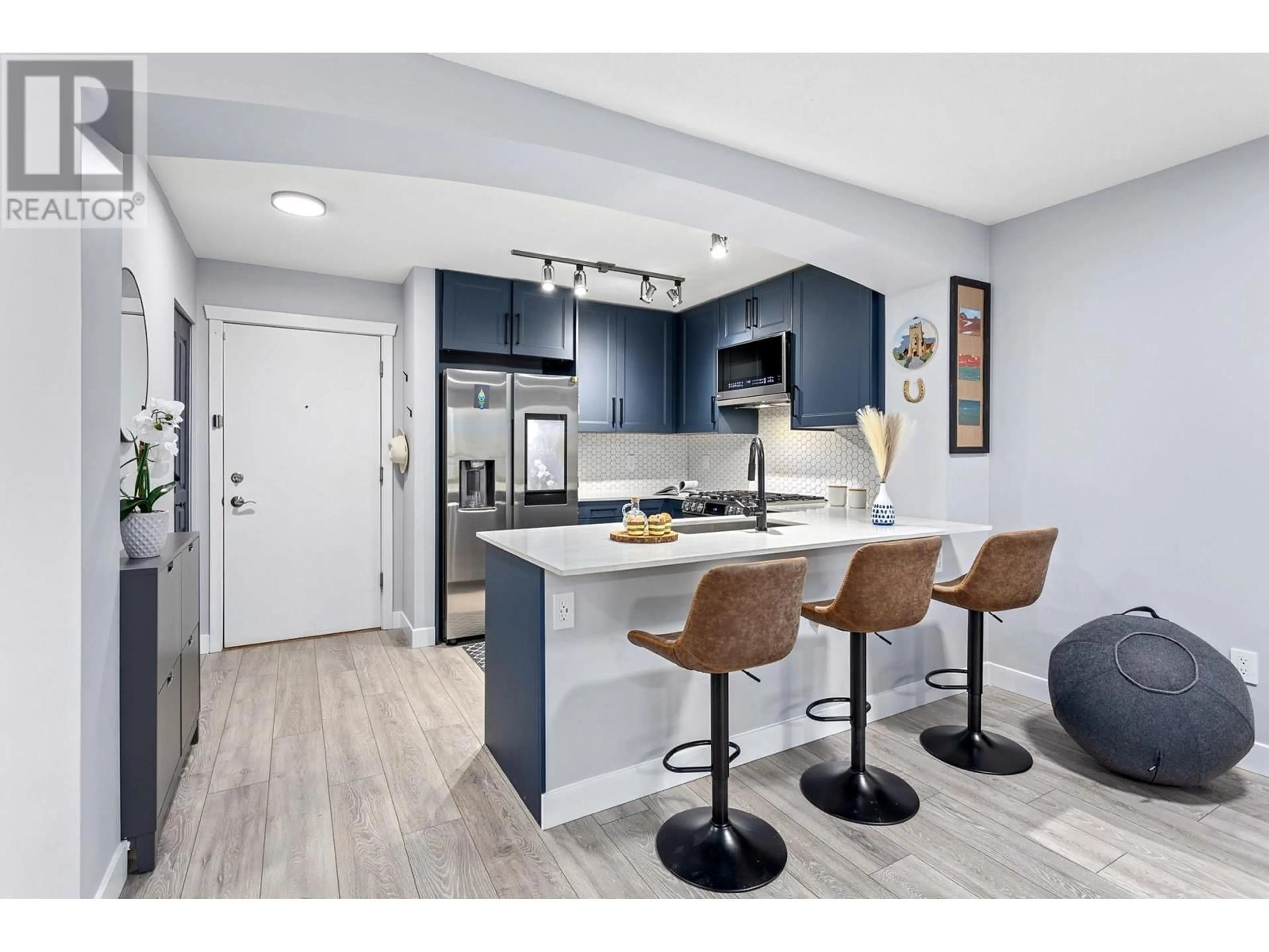 Open concept kitchen, unknown for 406 - 2968 SILVER SPRINGS BOULEVARD, Coquitlam British Columbia V3E3S2