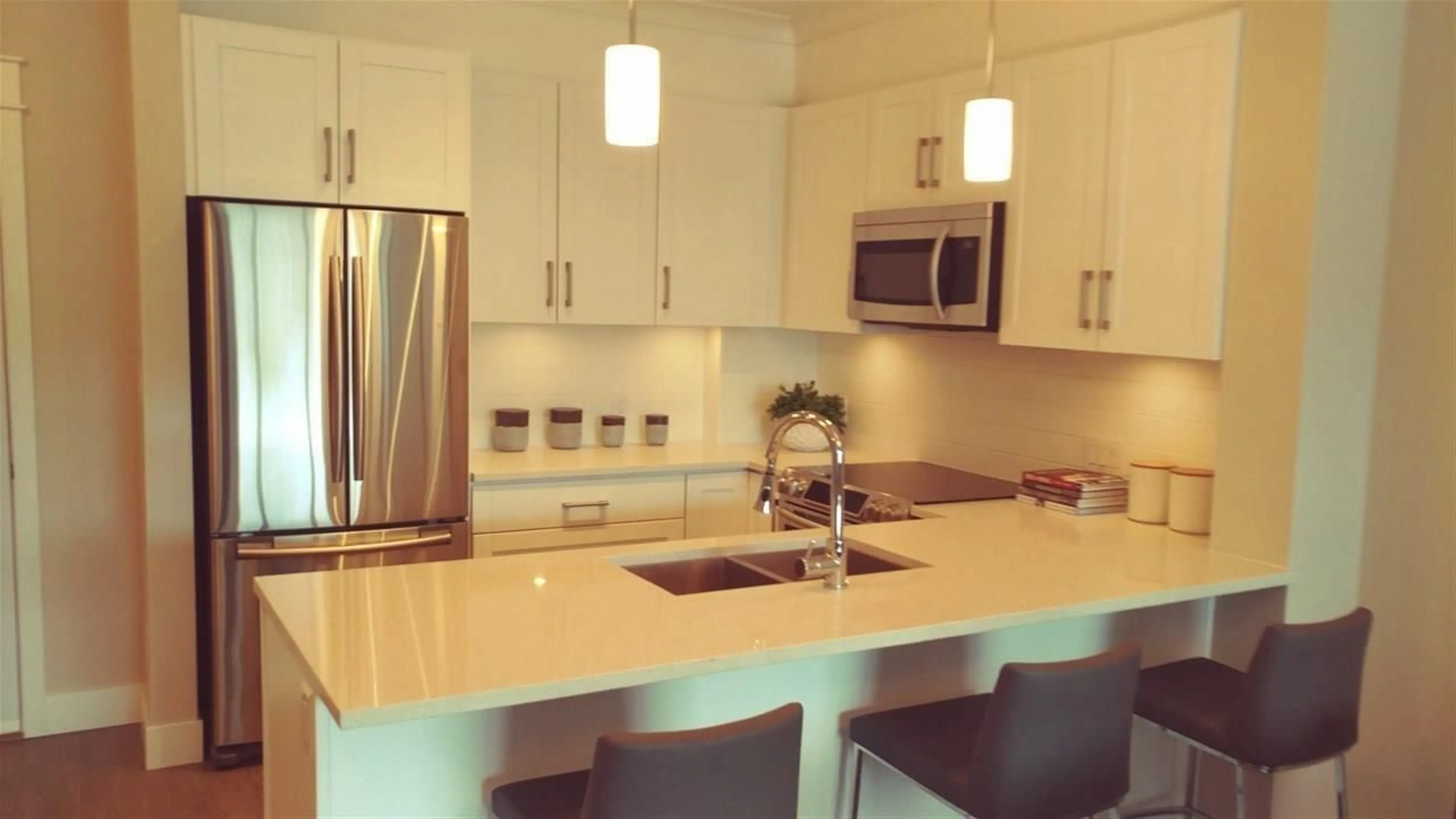 Open concept kitchen, unknown for 213 - 5020 221, Langley British Columbia V2Y0V5