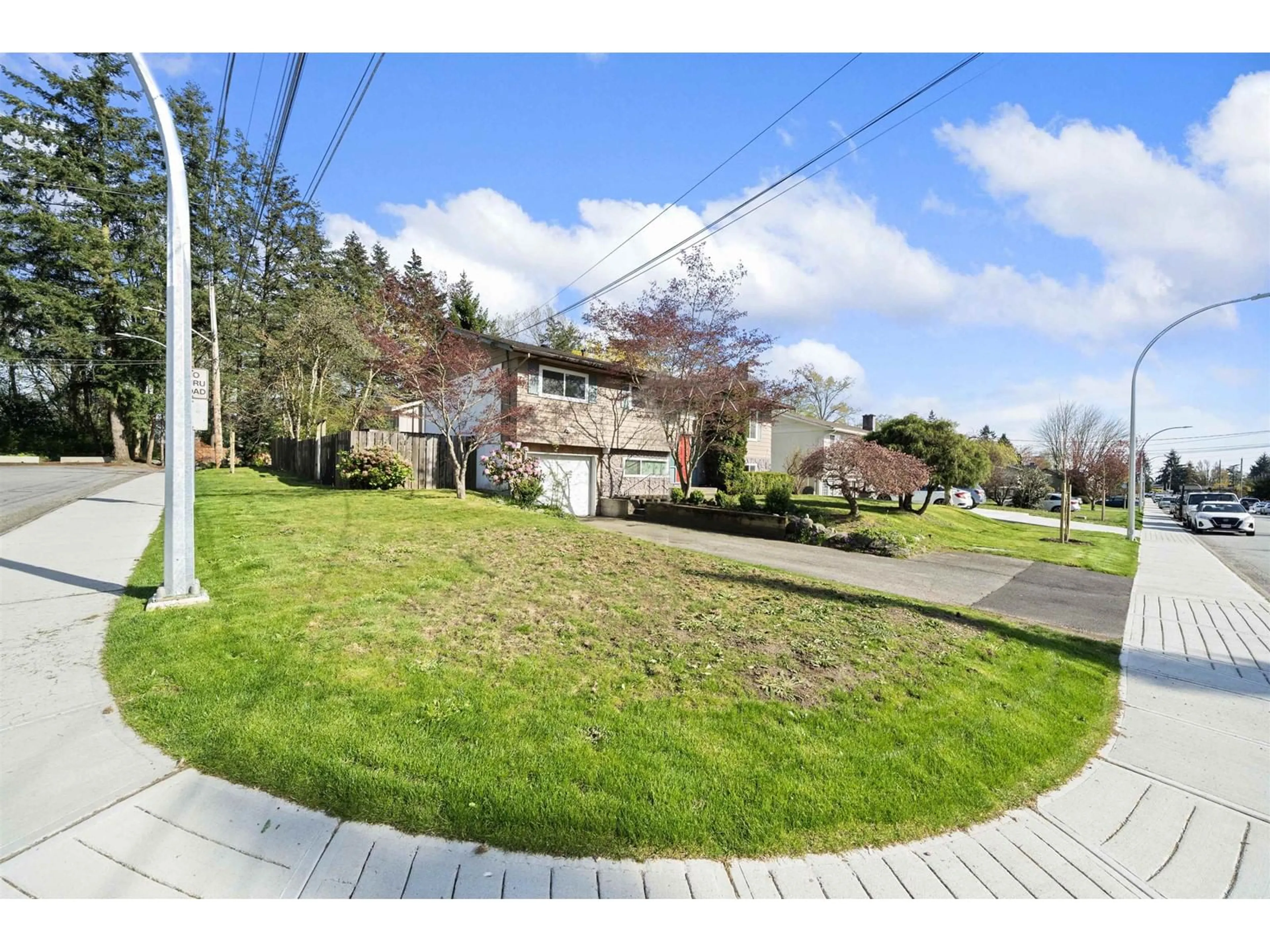 A pic from outside/outdoor area/front of a property/back of a property/a pic from drone, street for 7924 110A, Delta British Columbia V4C4K6