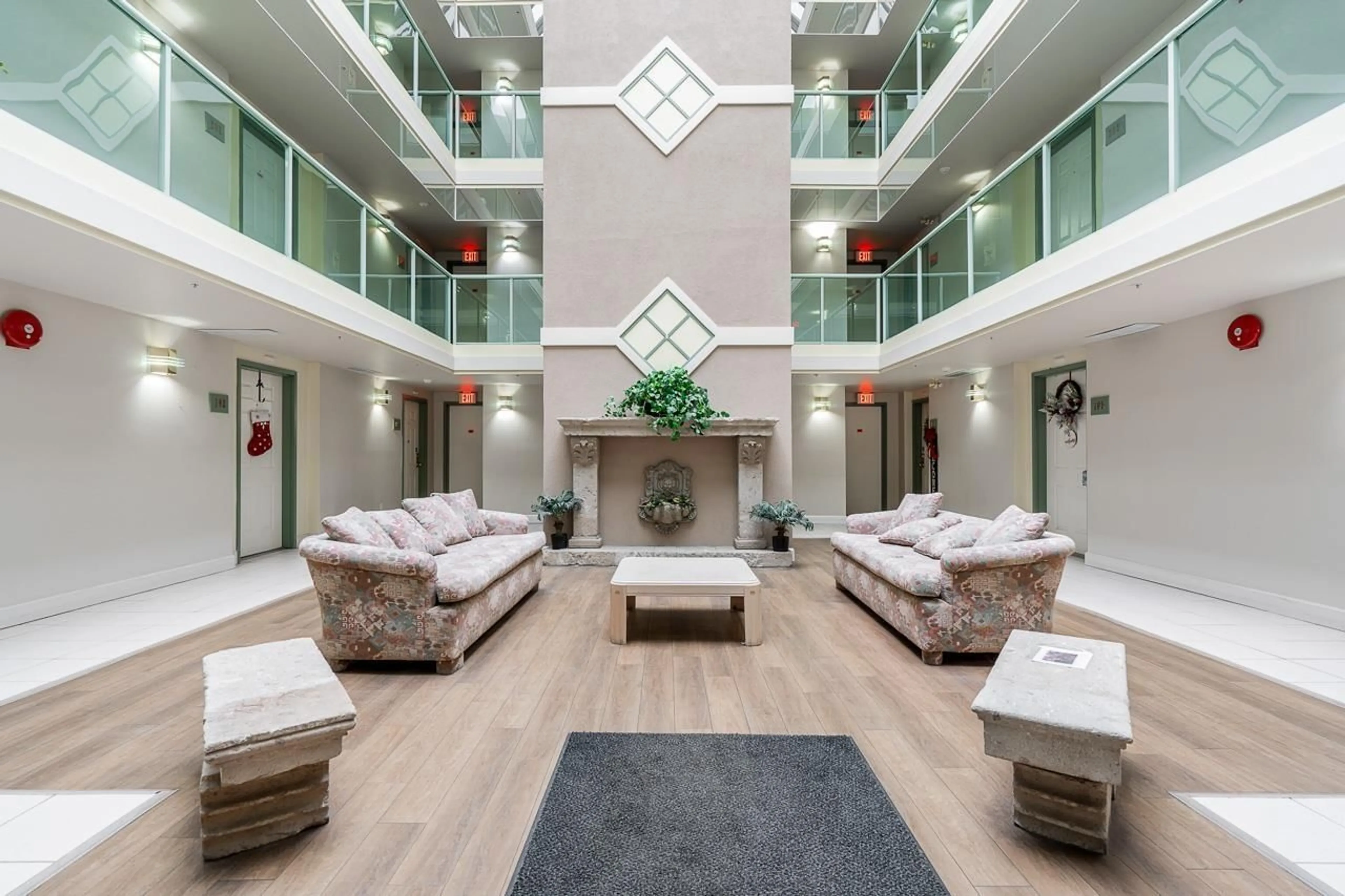 Lobby for 406 - 9978 148, Surrey British Columbia V3R0P9