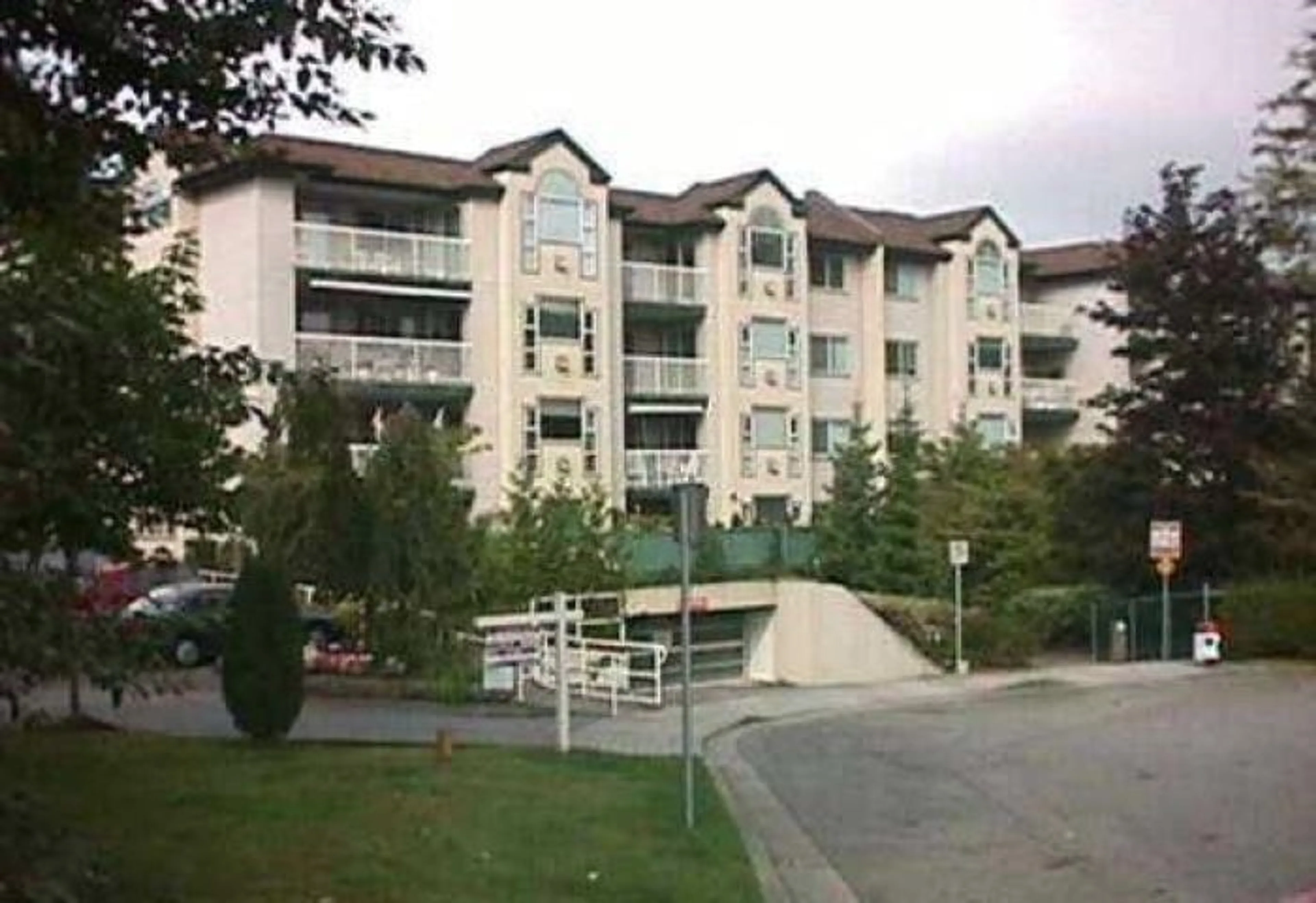 Patio, unknown for 308 - 2963 NELSON, Abbotsford British Columbia V2S7L6