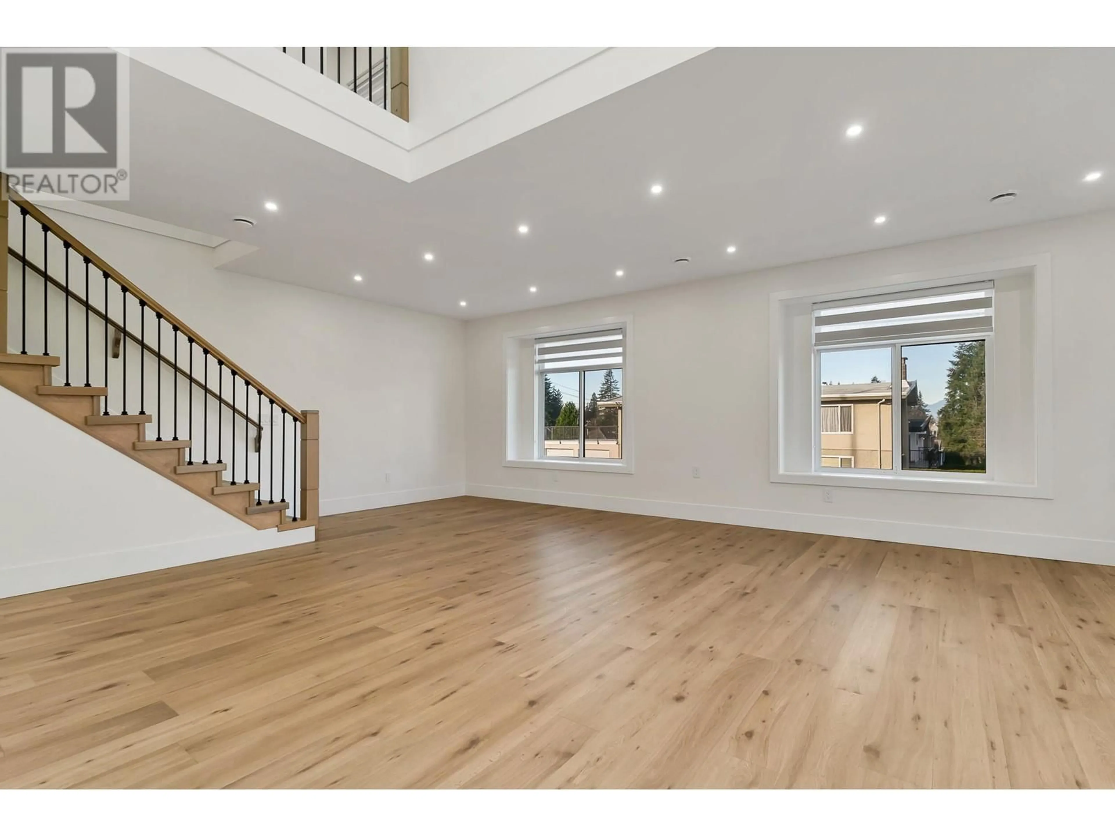 A pic of a room for 7419 1ST STREET, Burnaby British Columbia V3N3S9