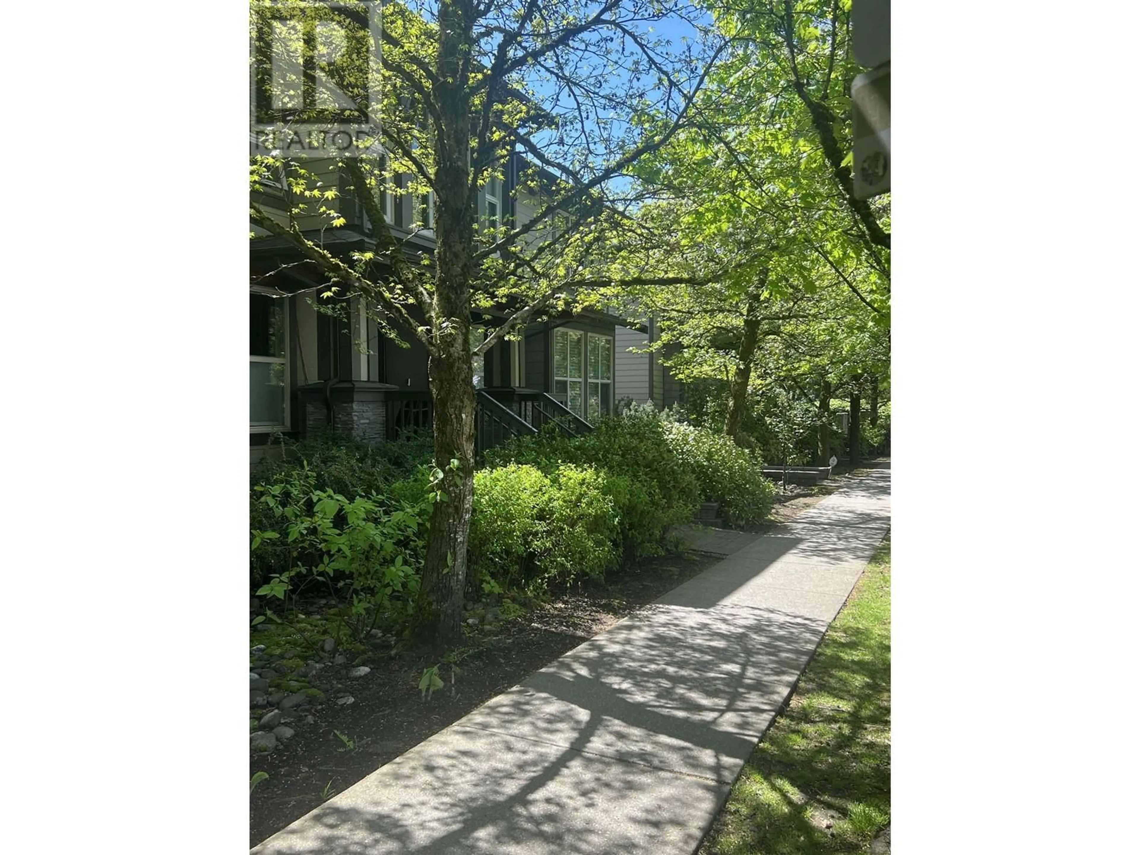 Unknown for 319 15 STREET, North Vancouver British Columbia V7L2R6