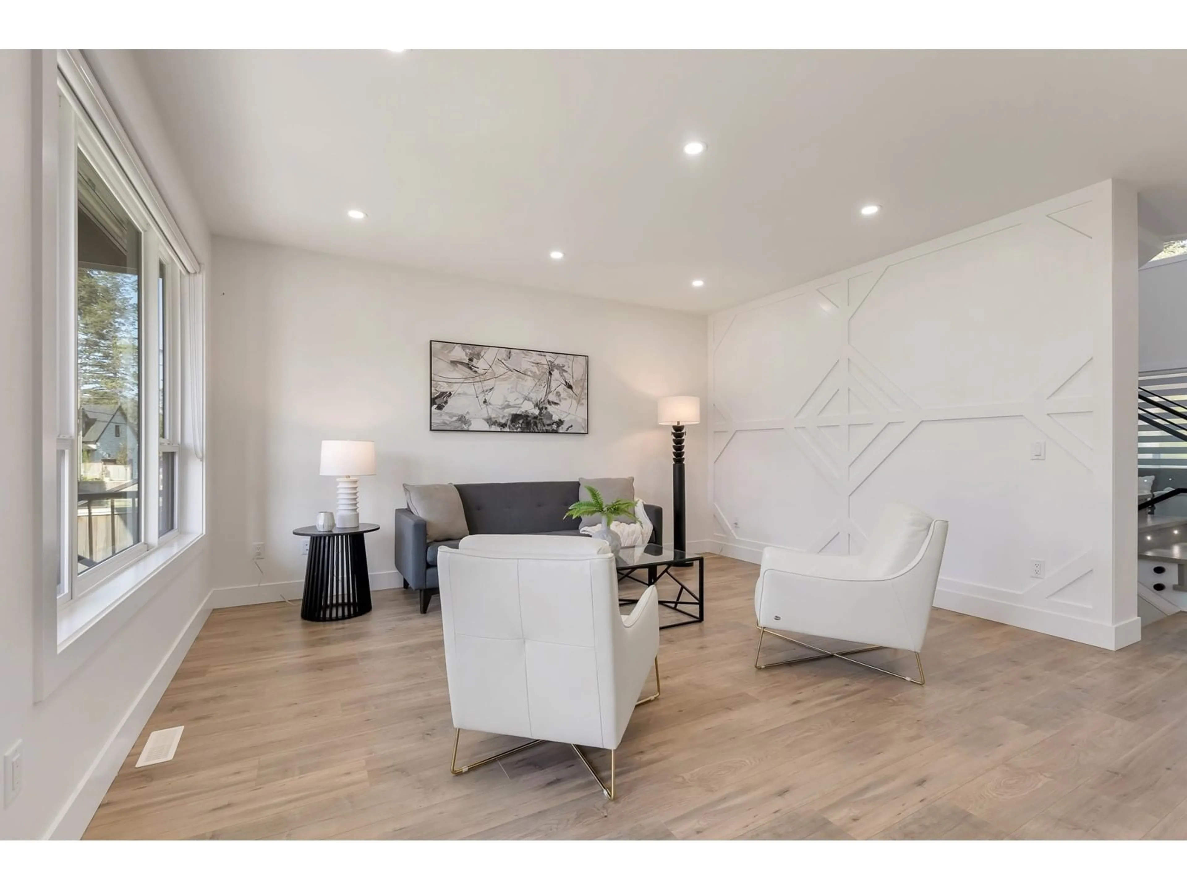Living room with furniture, wood/laminate floor for 1 - 23809 OLD YALE, Langley British Columbia V2Z2K4