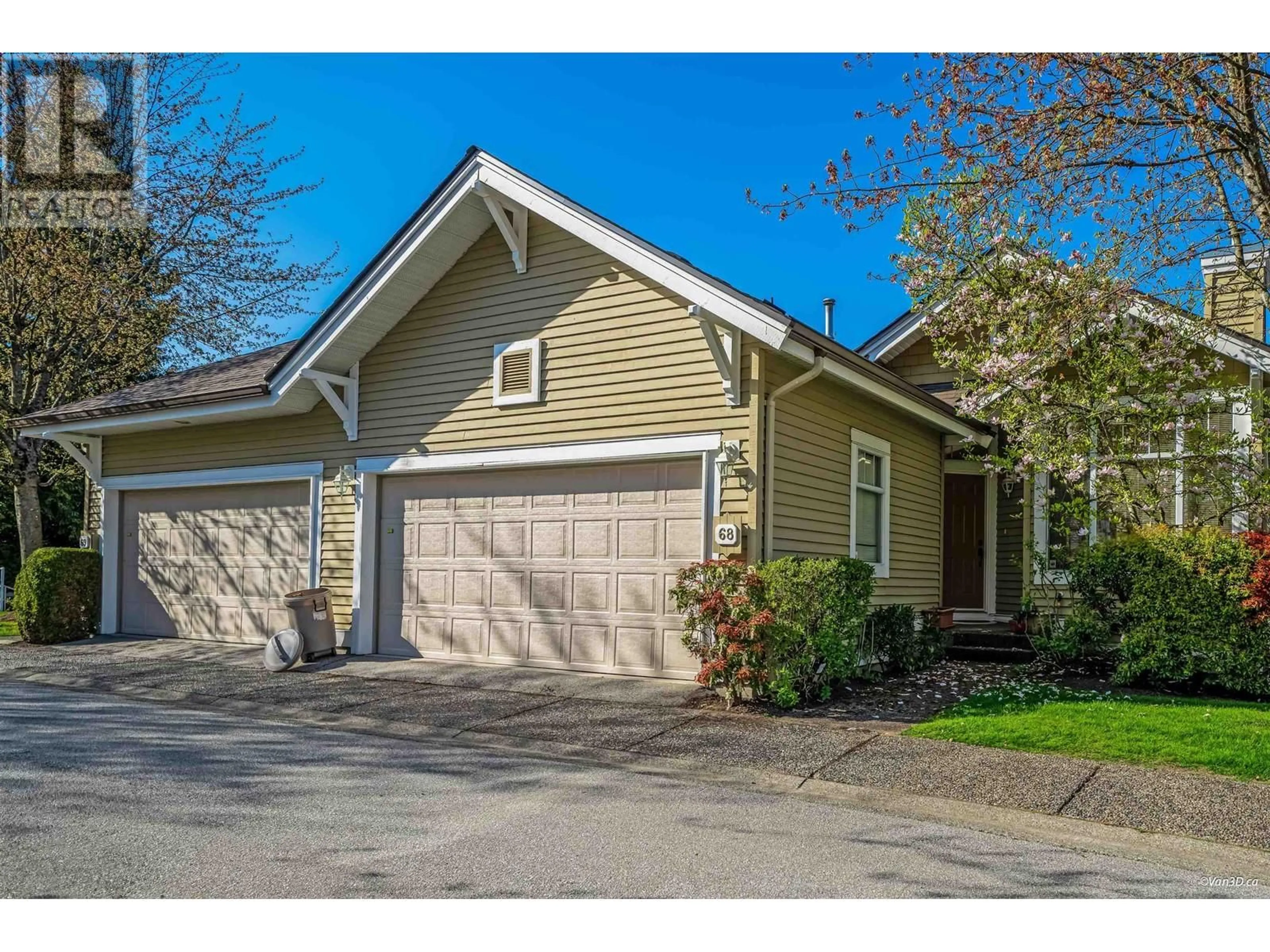 Indoor garage for 68 - 5200 OAKMOUNT CRESCENT, Burnaby British Columbia V5H4S1