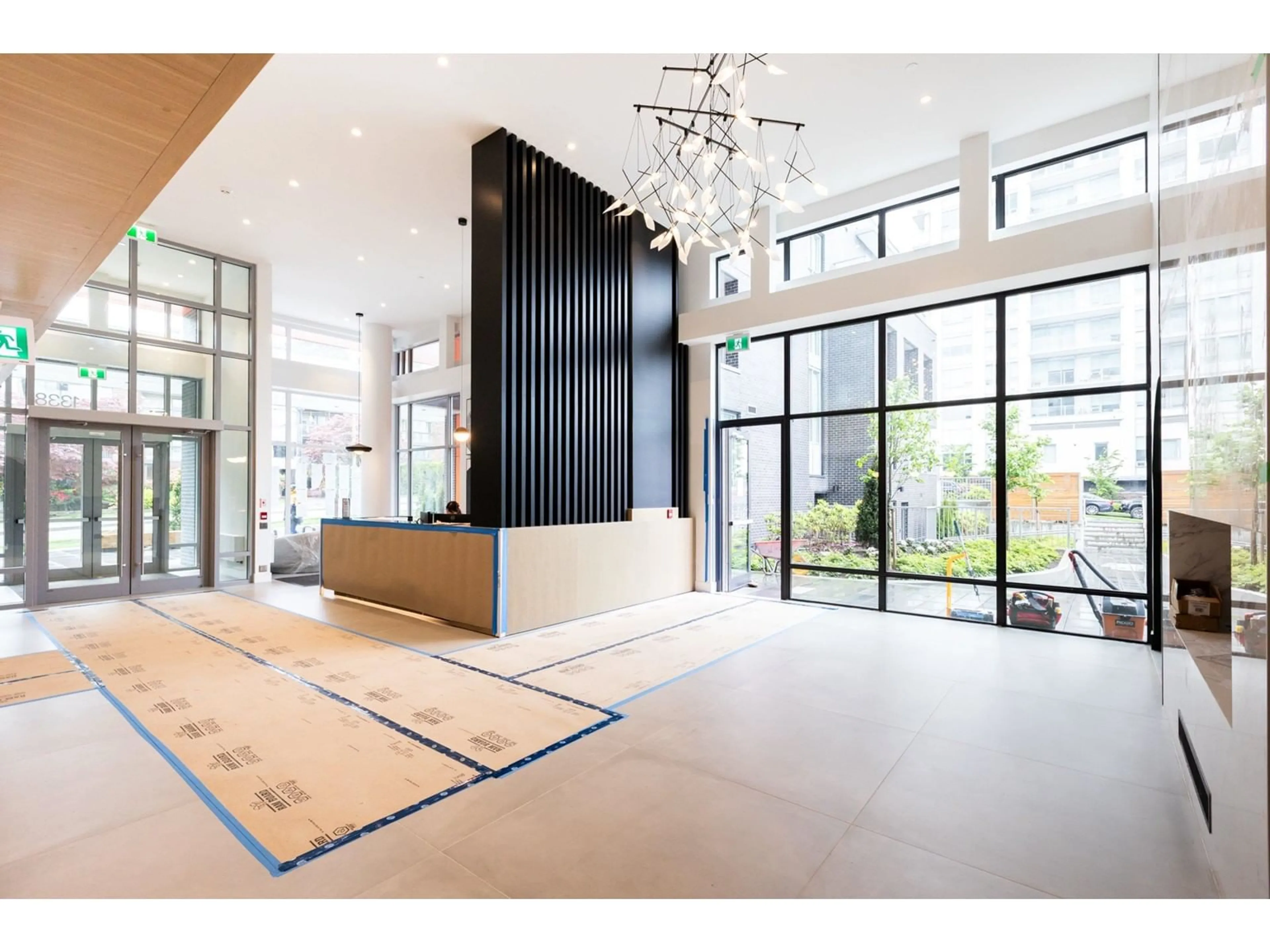 Indoor foyer for 701 - 13387 OLD YALE, Surrey British Columbia V3T3C6
