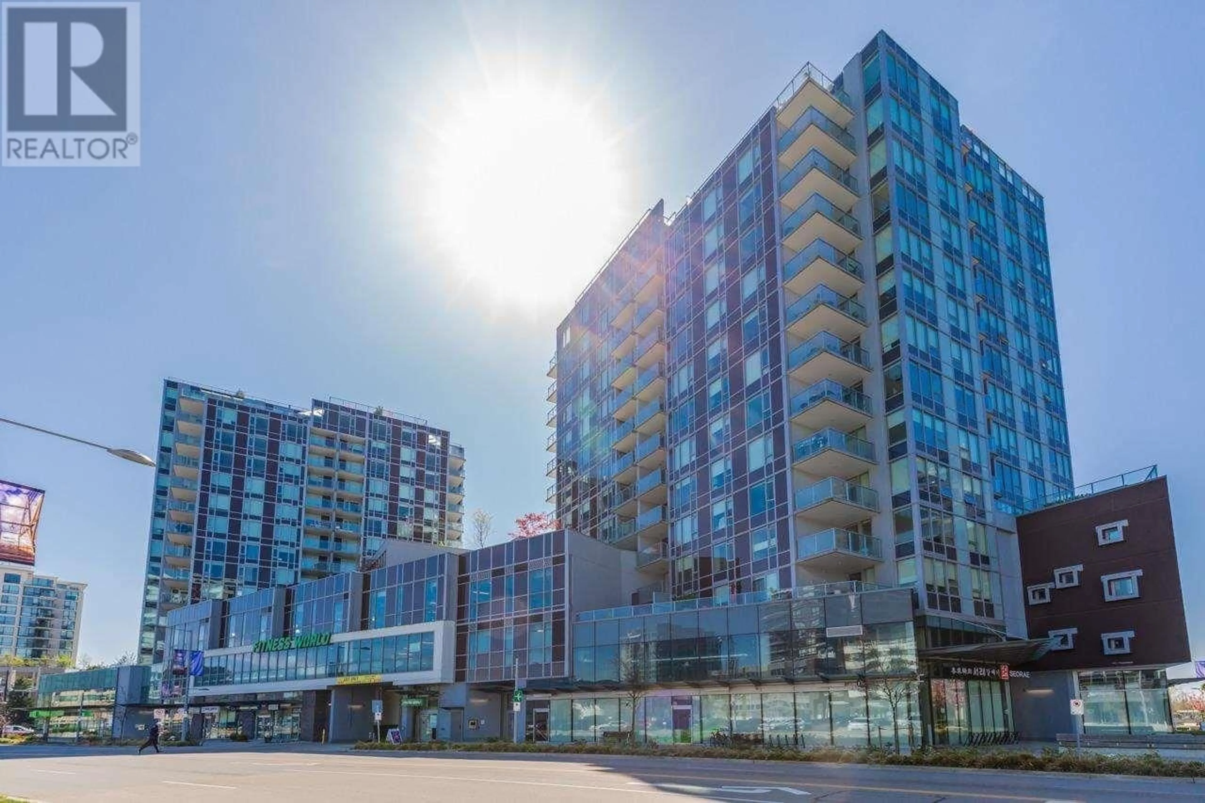 Patio, building for 317 - 7468 LANSDOWNE ROAD, Richmond British Columbia V7C0B7