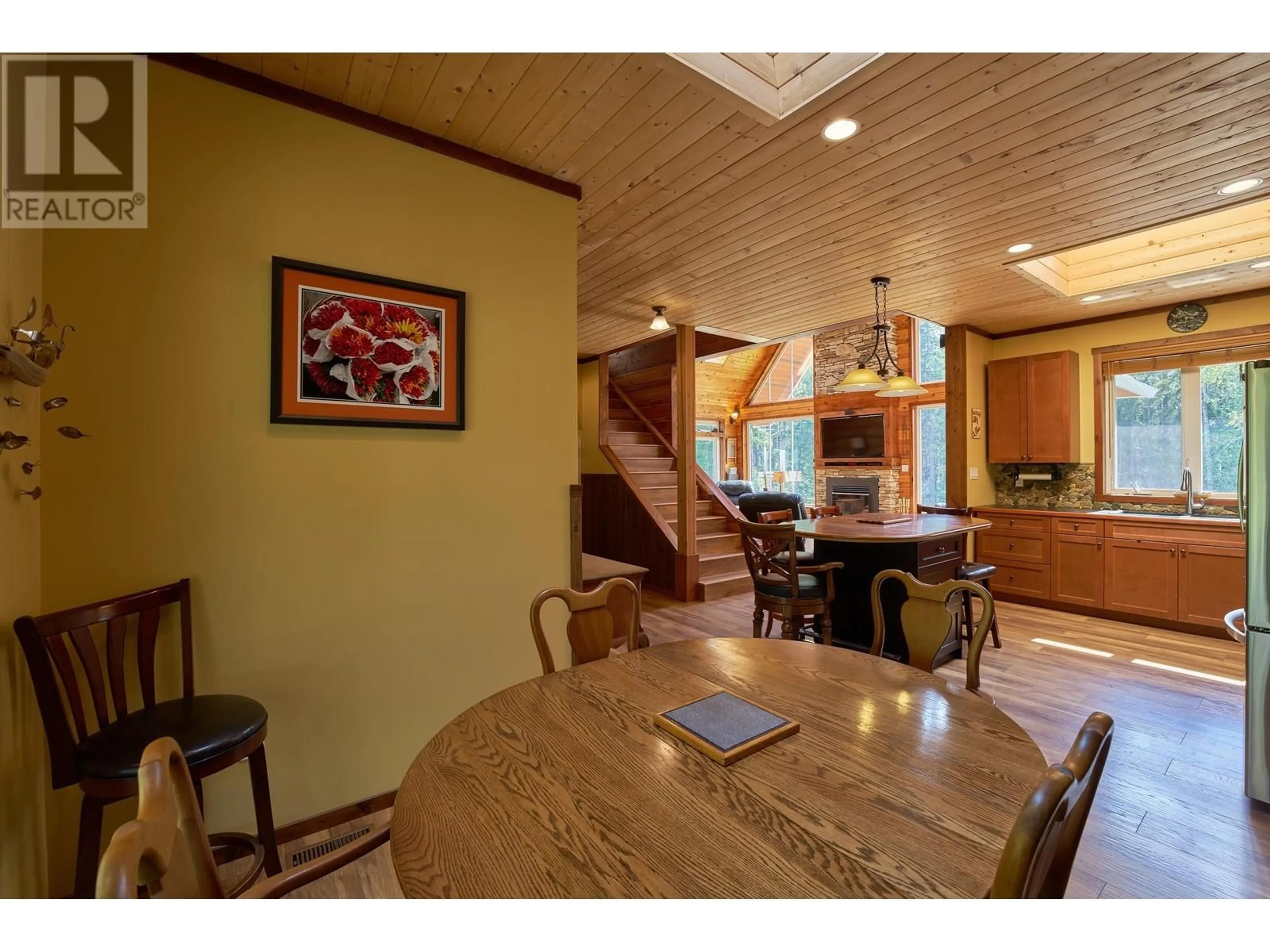Dining room, unknown for 6777 MCKINLEY TRAIL, Horsefly British Columbia V0L1L0
