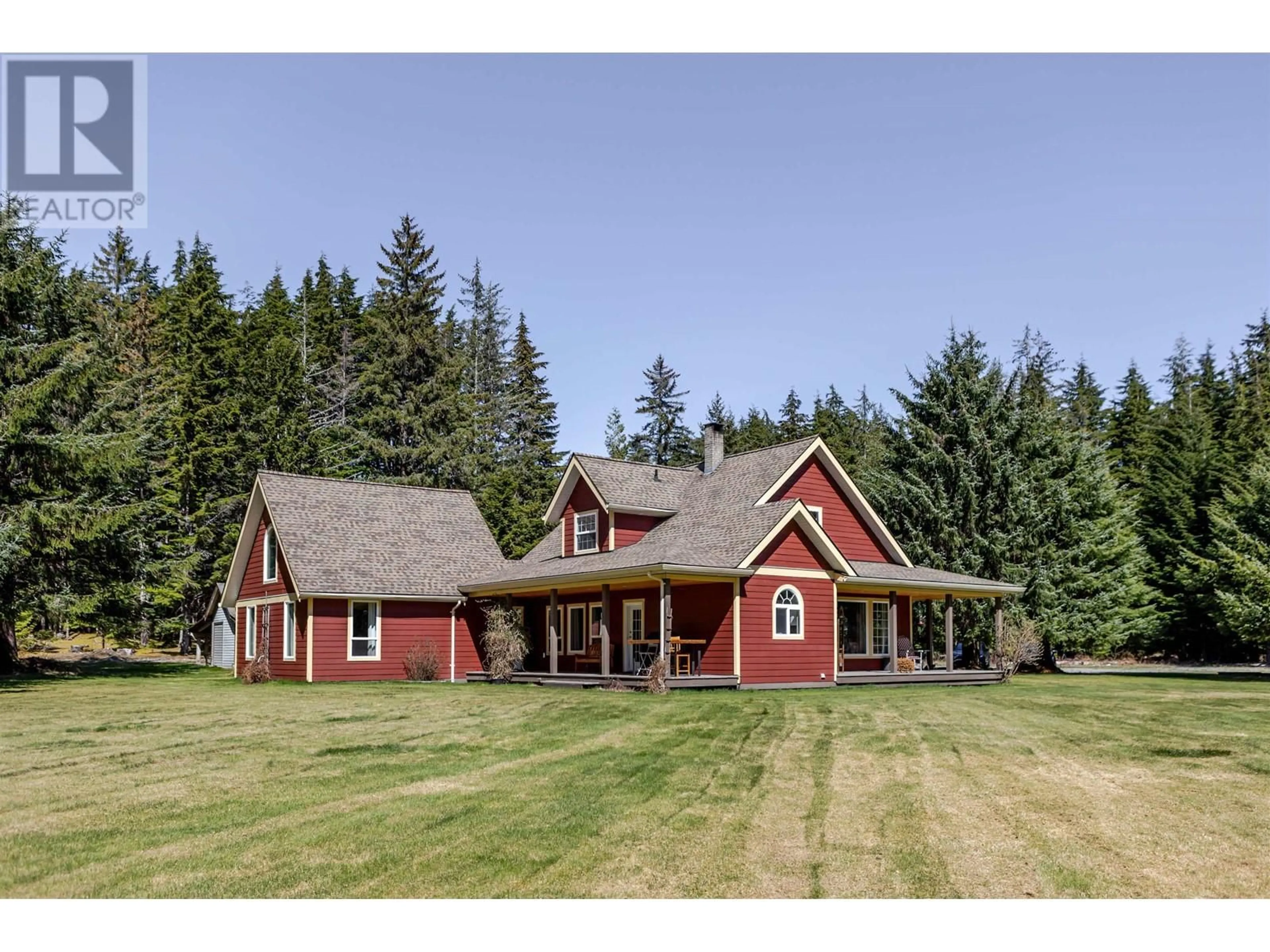 A pic from outside/outdoor area/front of a property/back of a property/a pic from drone, unknown for 499 QUATSINO BOULEVARD, Kitimat British Columbia V8C2G6