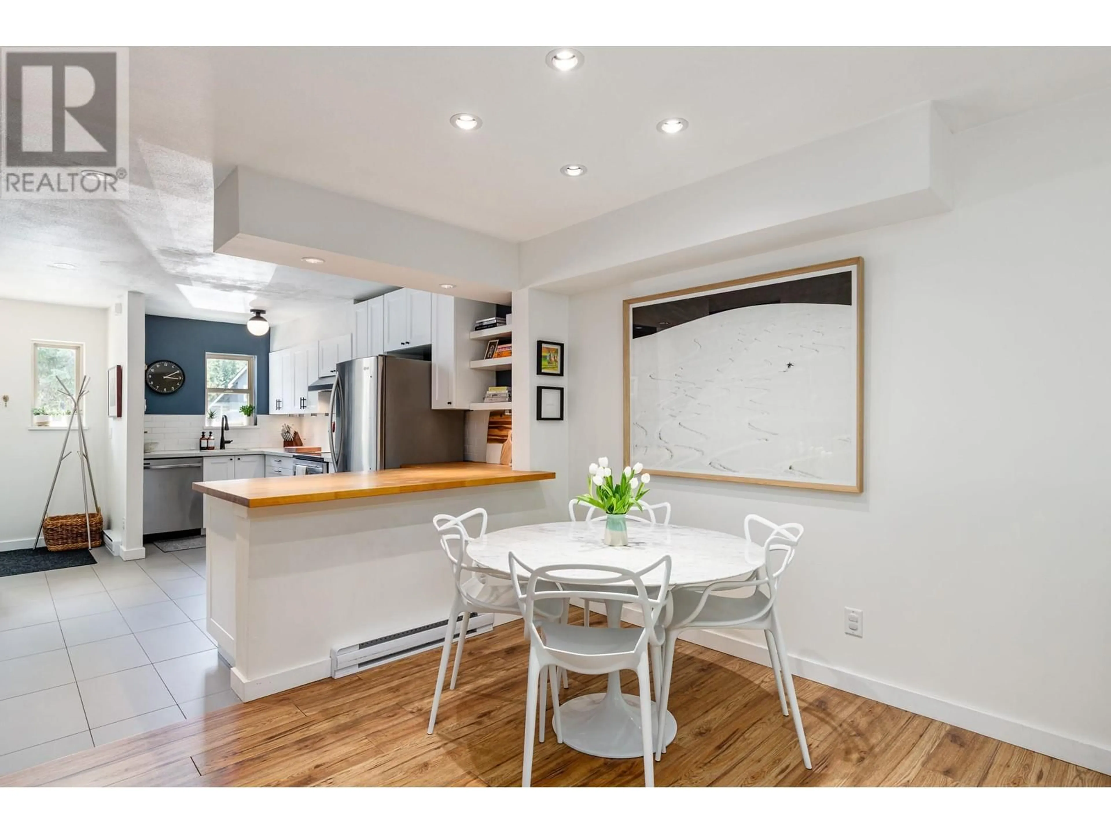 Open concept kitchen, unknown for 9 - 2720 CHEAKAMUS WAY, Whistler British Columbia V8E0M1
