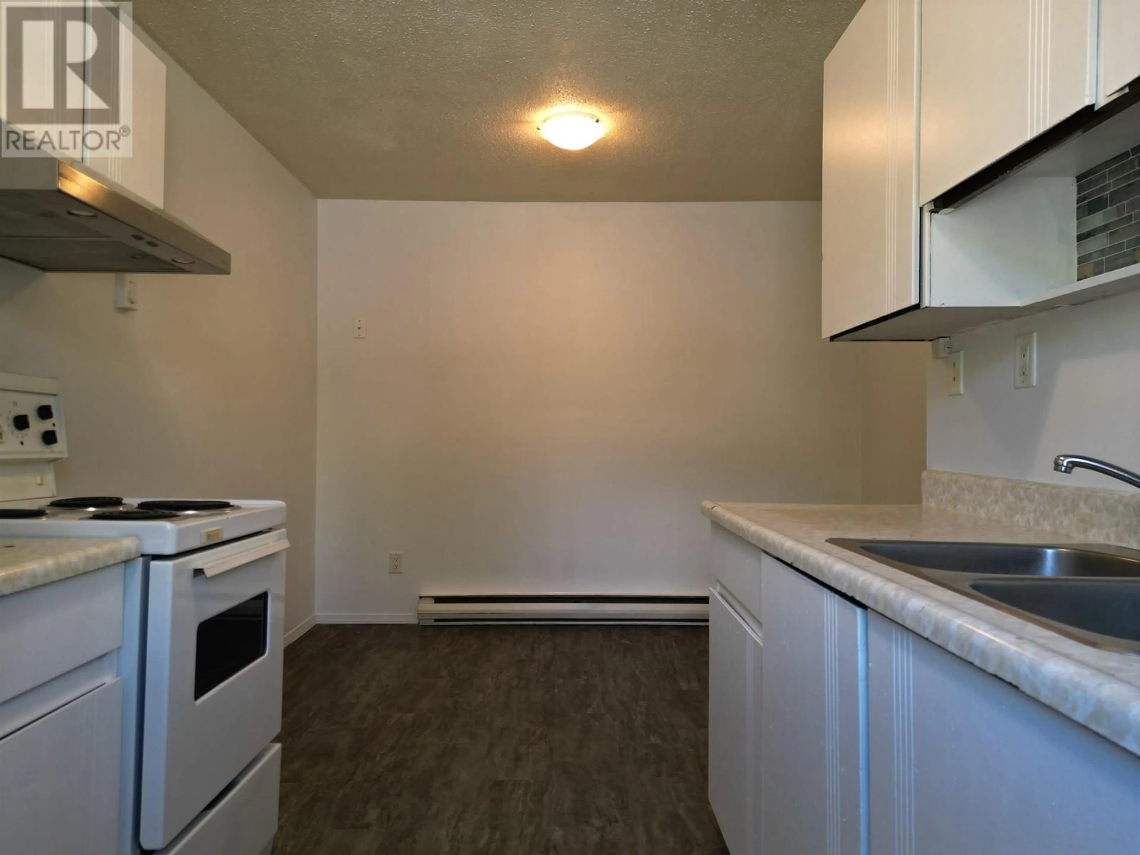 Standard kitchen, unknown for 60 - 605 CARSON DRIVE, Williams Lake British Columbia V2G1T2