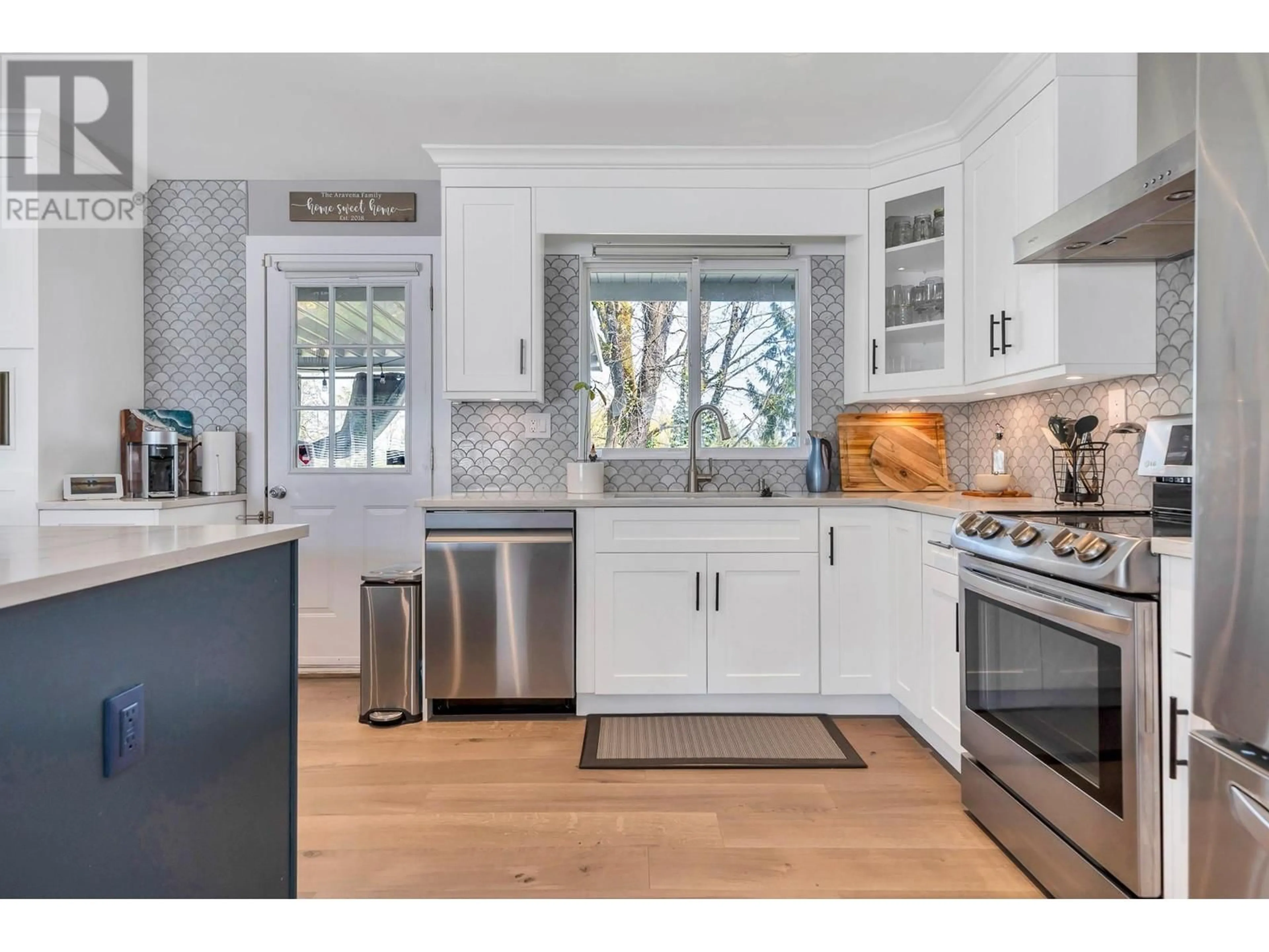 Open concept kitchen, unknown for 19757 116A AVENUE, Pitt Meadows British Columbia V3Y1N8
