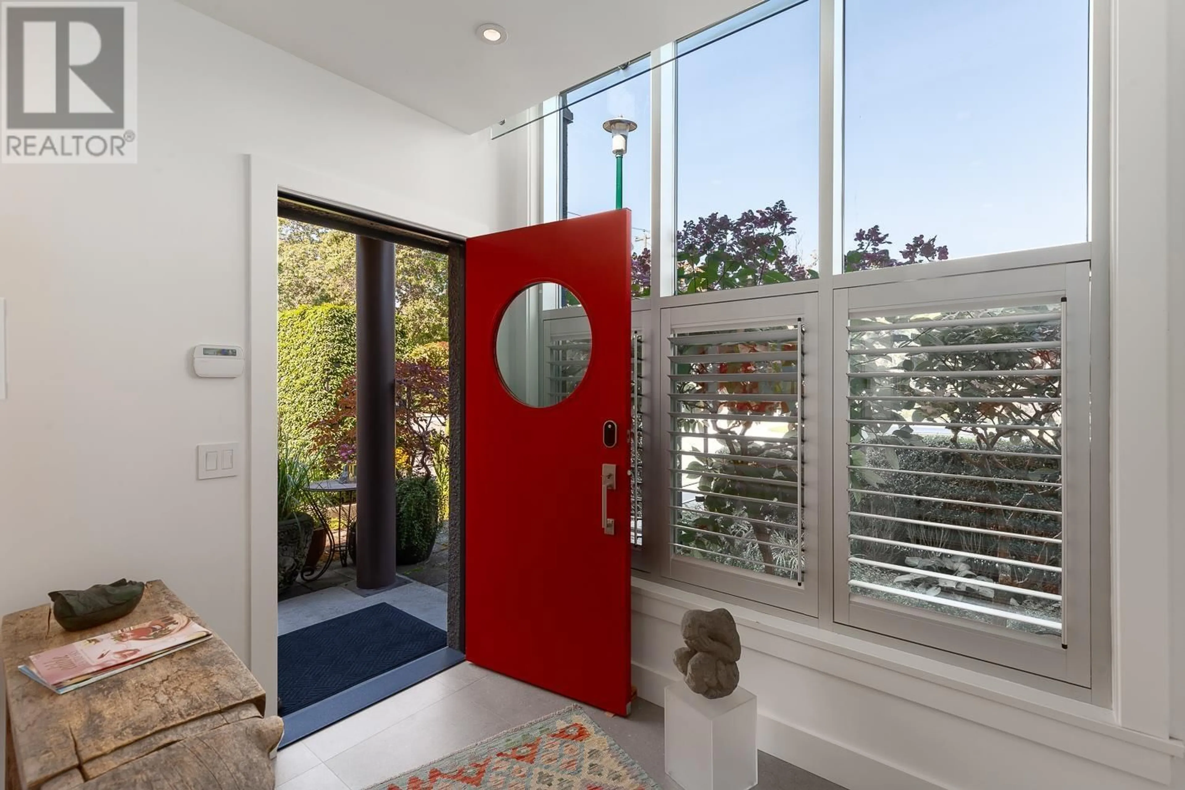 Indoor entryway for 708 HEATLEY AVENUE, Vancouver British Columbia V6A4M1