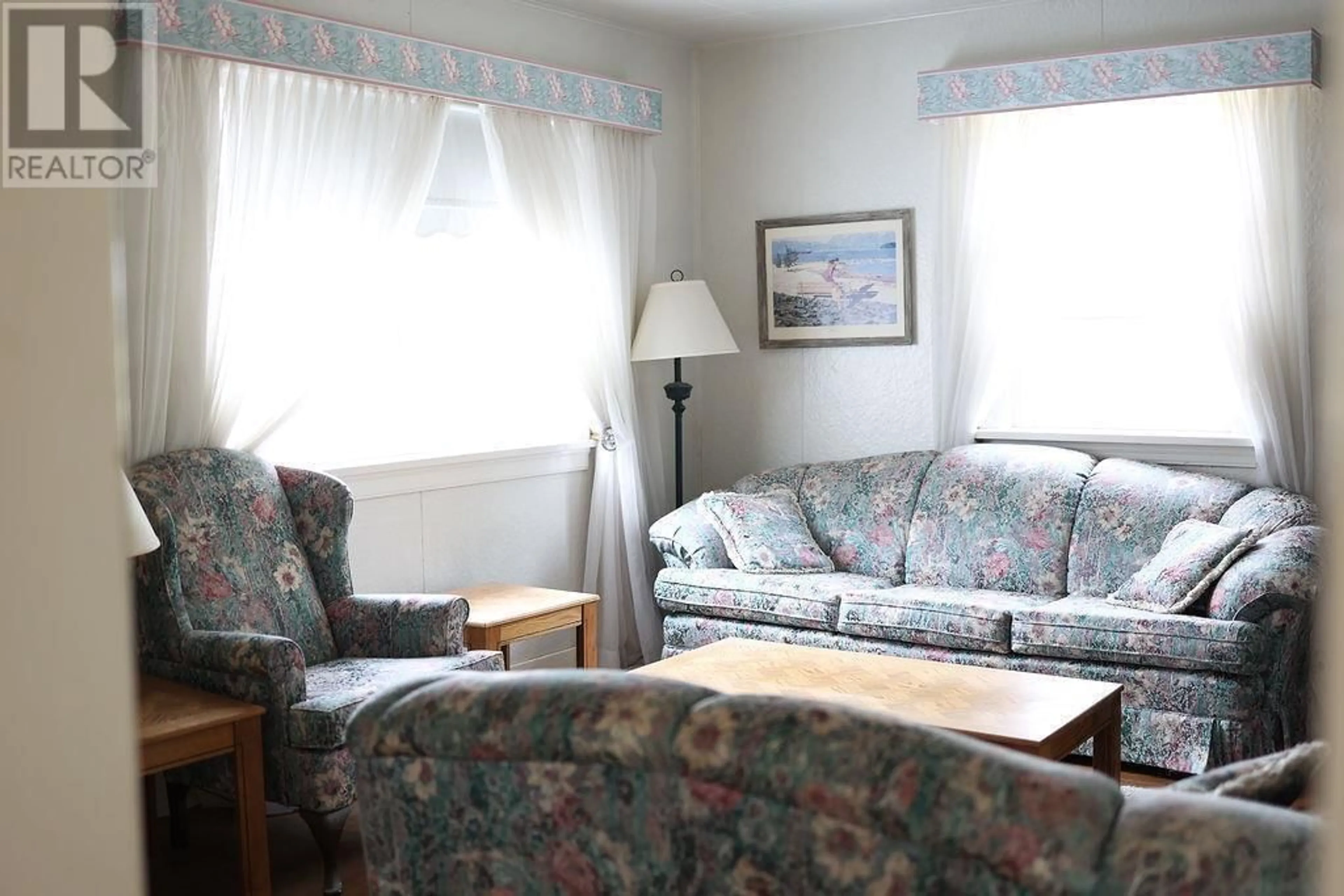 Living room with furniture, unknown for 9005 BUCKHORN LAKE ROAD, Prince George British Columbia V2N6B1
