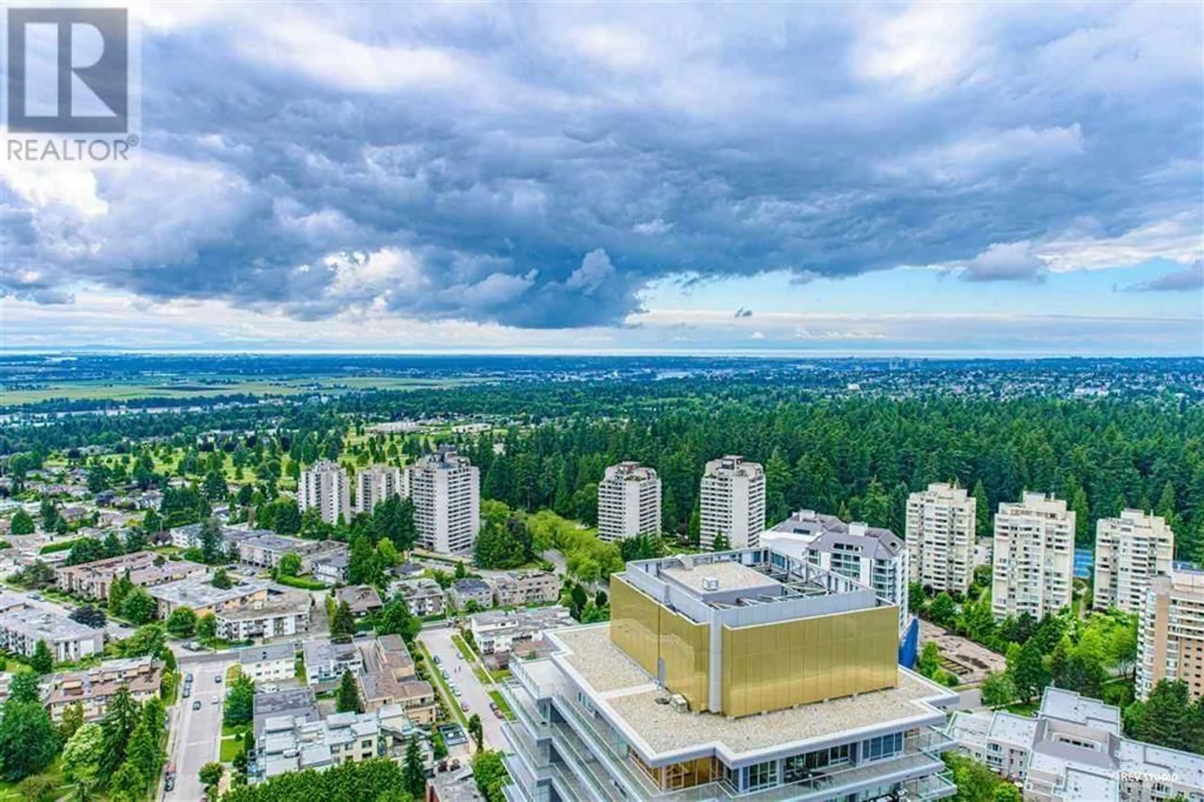 A pic from outside/outdoor area/front of a property/back of a property/a pic from drone, city buildings view from balcony for 3503 - 6383 MCKAY AVENUE, Burnaby British Columbia V5H0H8