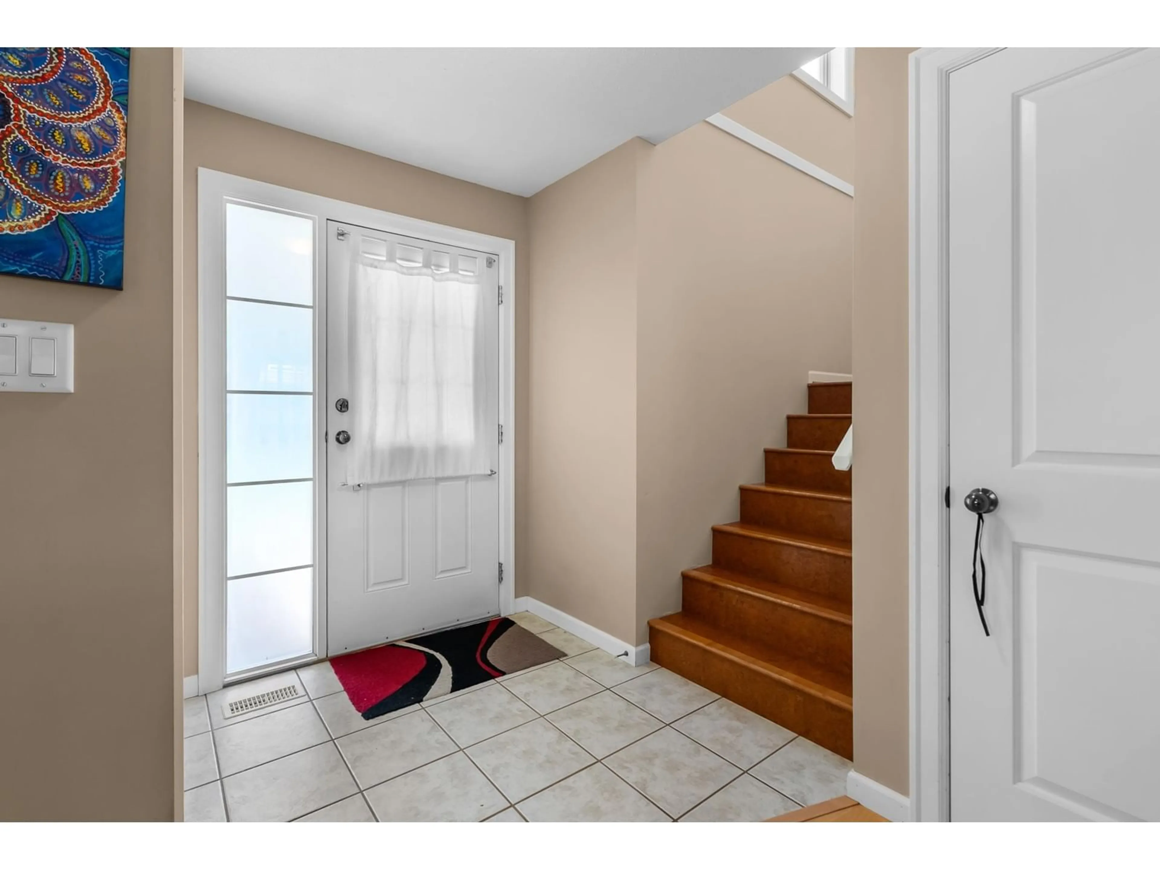 Indoor entryway for 65887 PARK AVENUE, Hope British Columbia V0X1L1