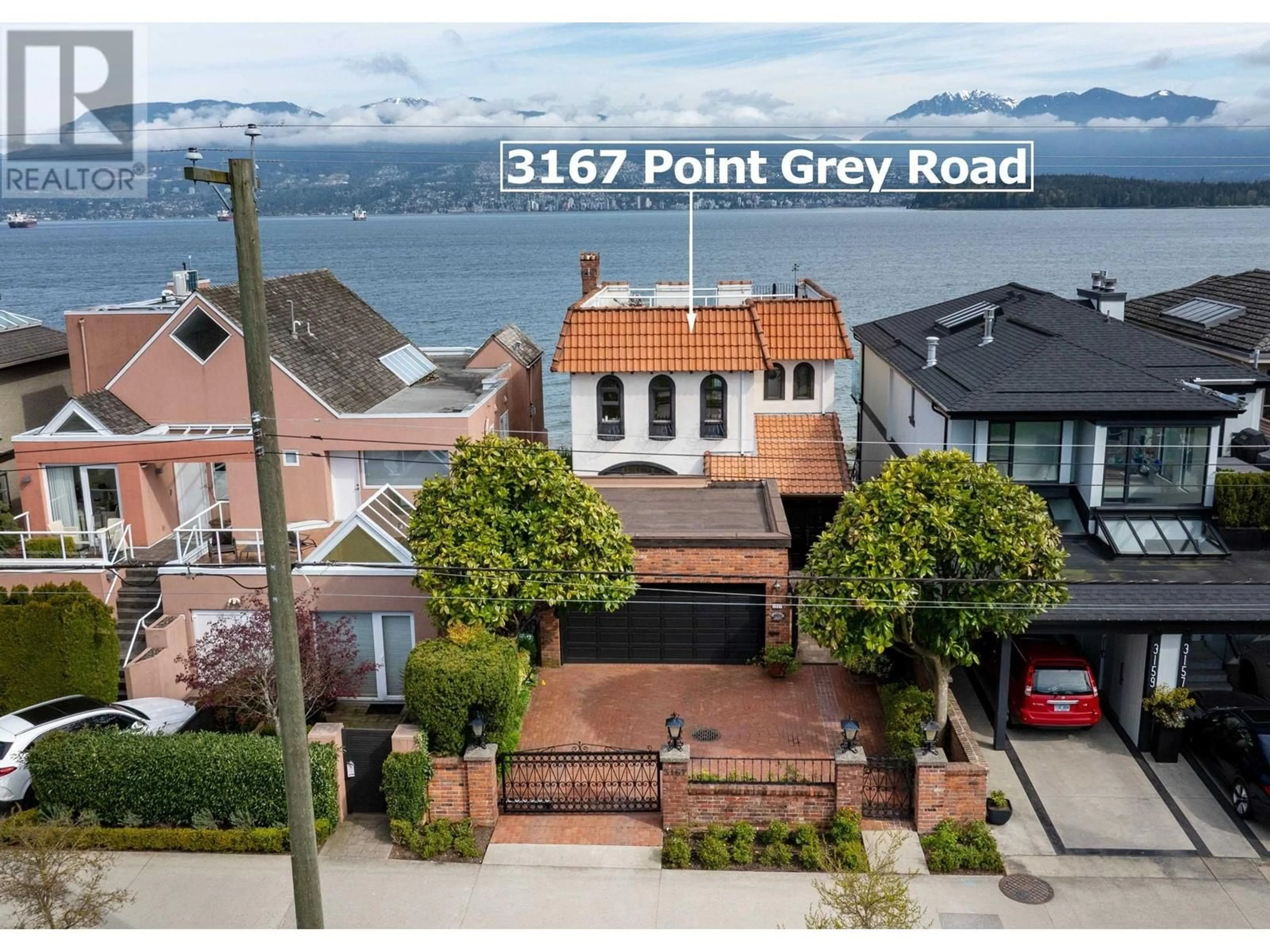 A pic from outside/outdoor area/front of a property/back of a property/a pic from drone, street for 3167 POINT GREY ROAD, Vancouver British Columbia V6K1B3