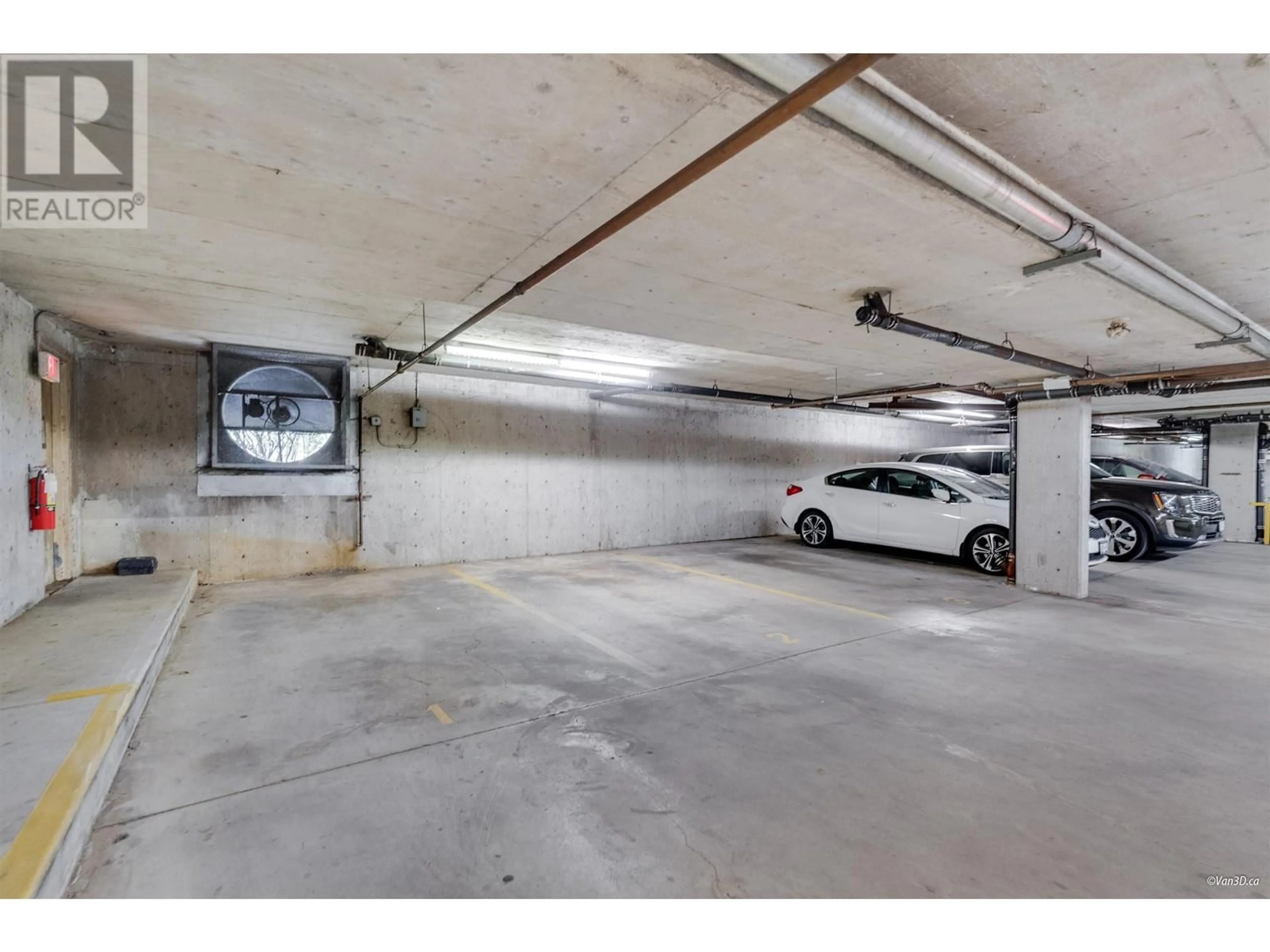 Indoor garage for 165 - 2211 NO 4 ROAD, Richmond British Columbia V6X3X1
