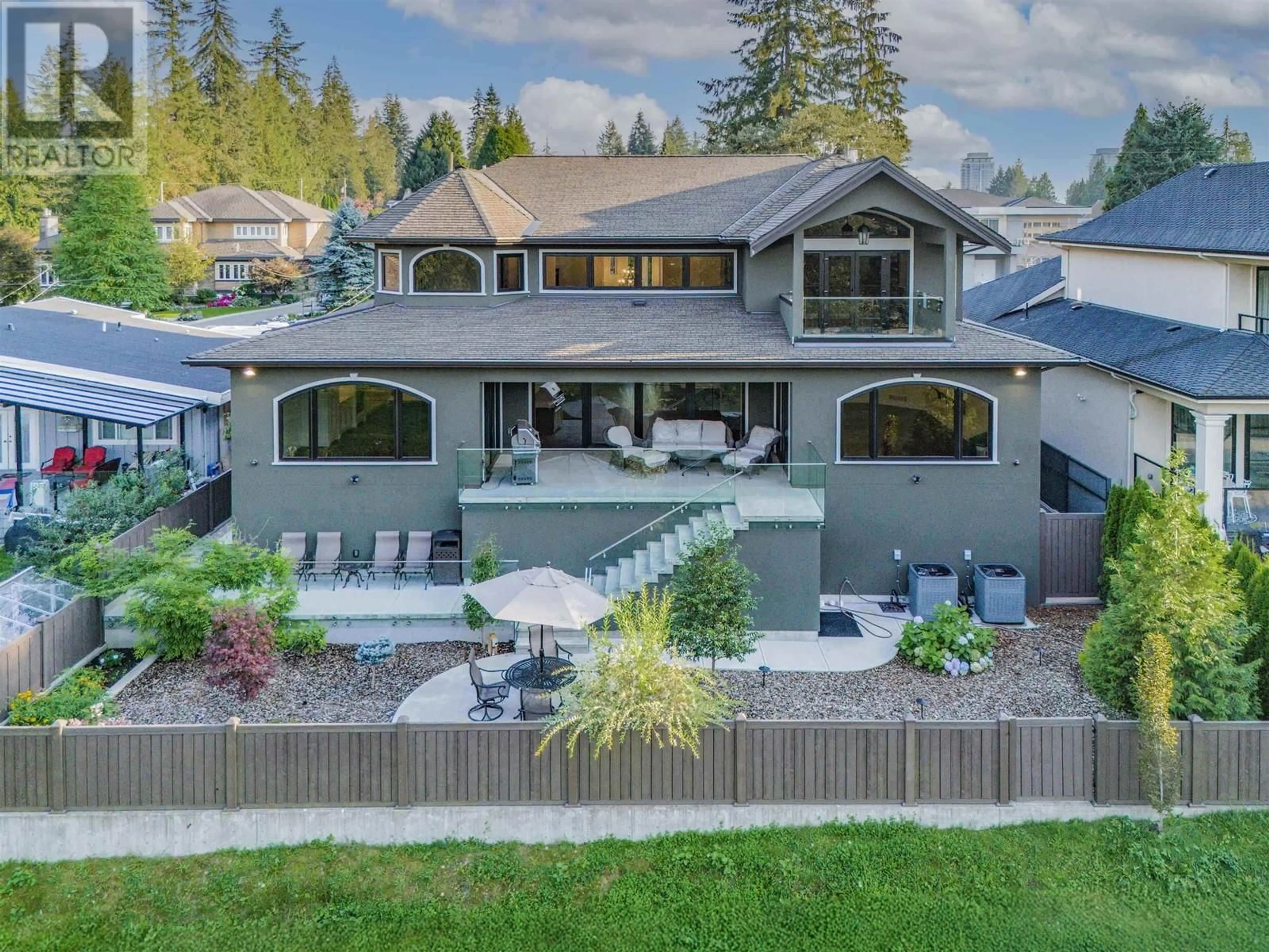 A pic from outside/outdoor area/front of a property/back of a property/a pic from drone, mountain view for 1213 COTTONWOOD AVENUE, Coquitlam British Columbia V3J2T4