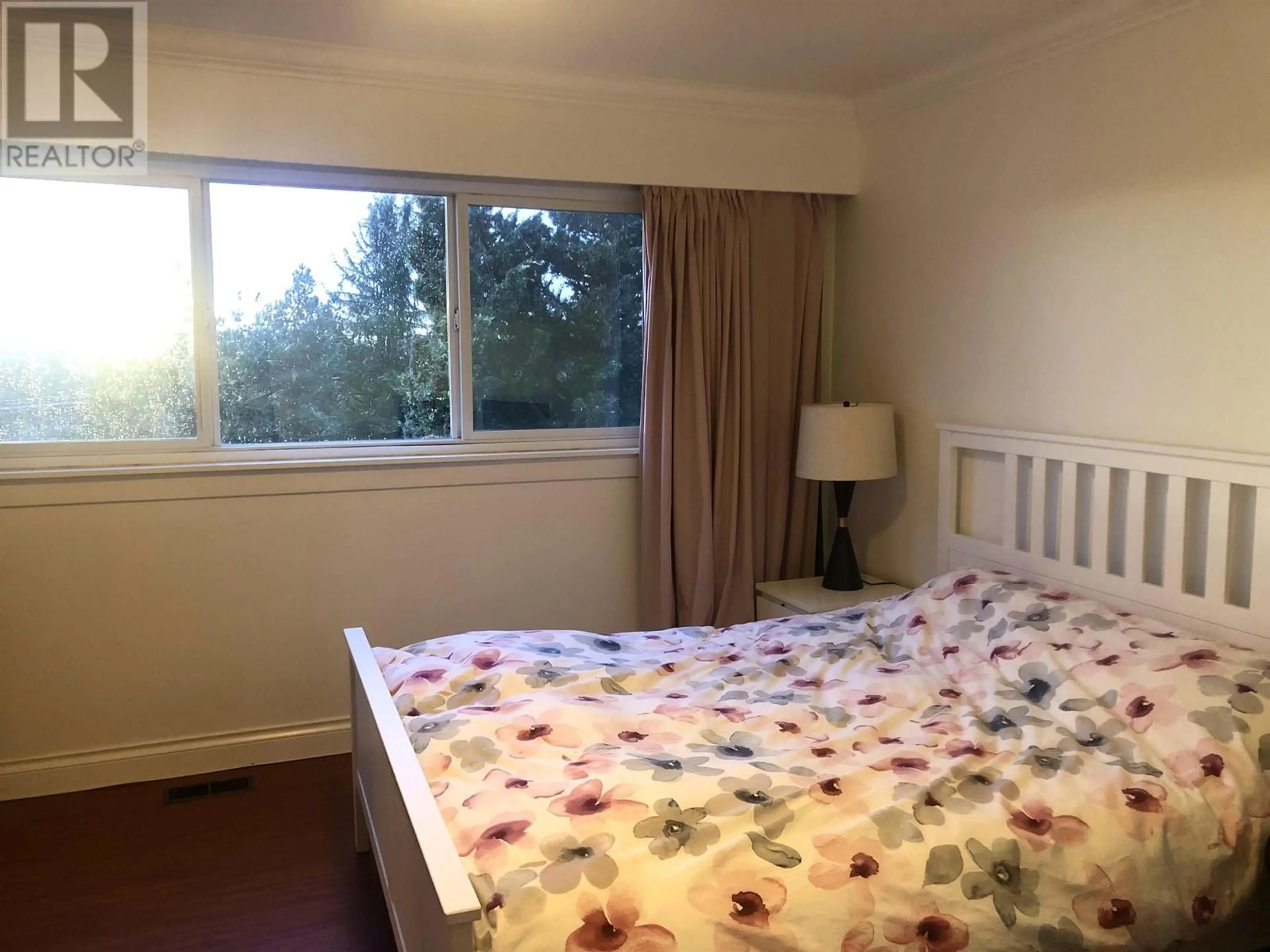 A pic of a room for 6722 KNEALE PLACE, Burnaby British Columbia V5B2Z2