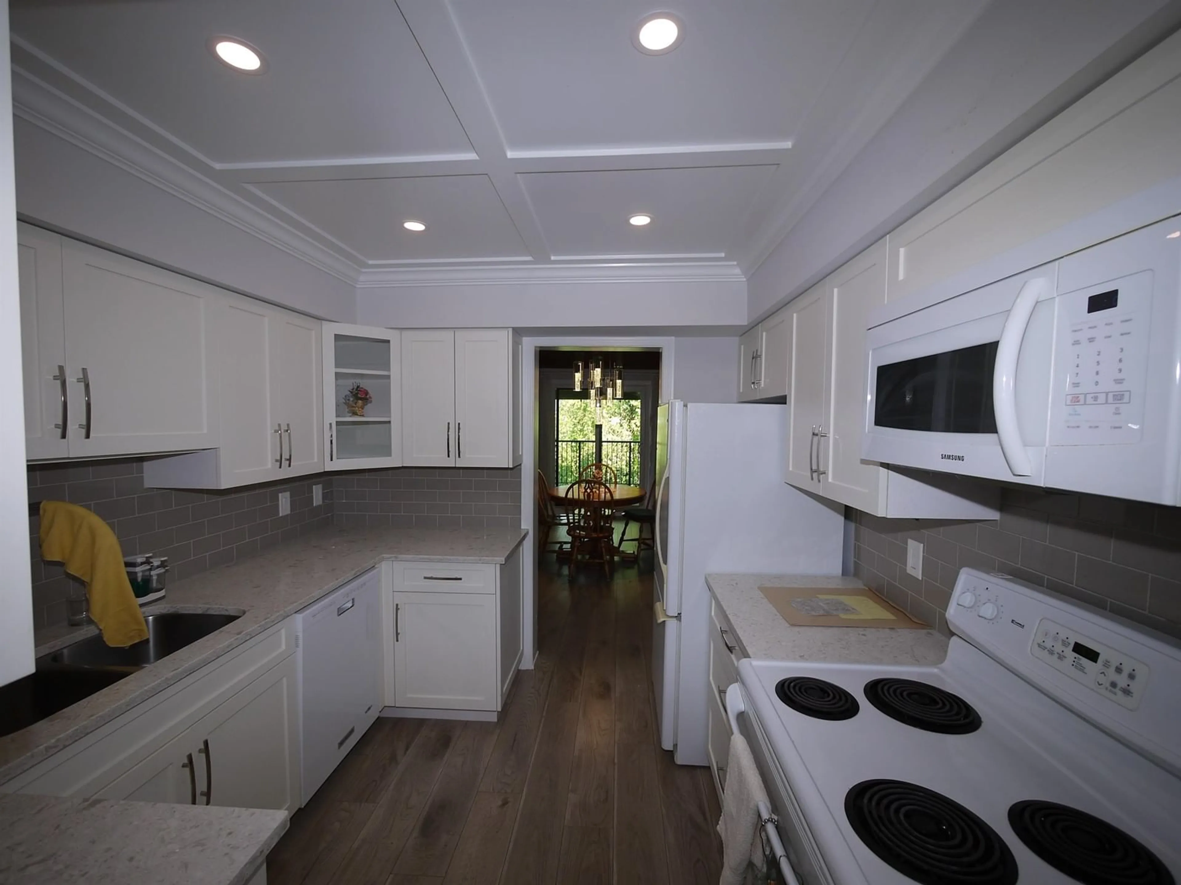 Kitchen with laundary machines, unknown for 404 - 32110 TIMS, Abbotsford British Columbia V2T2H4
