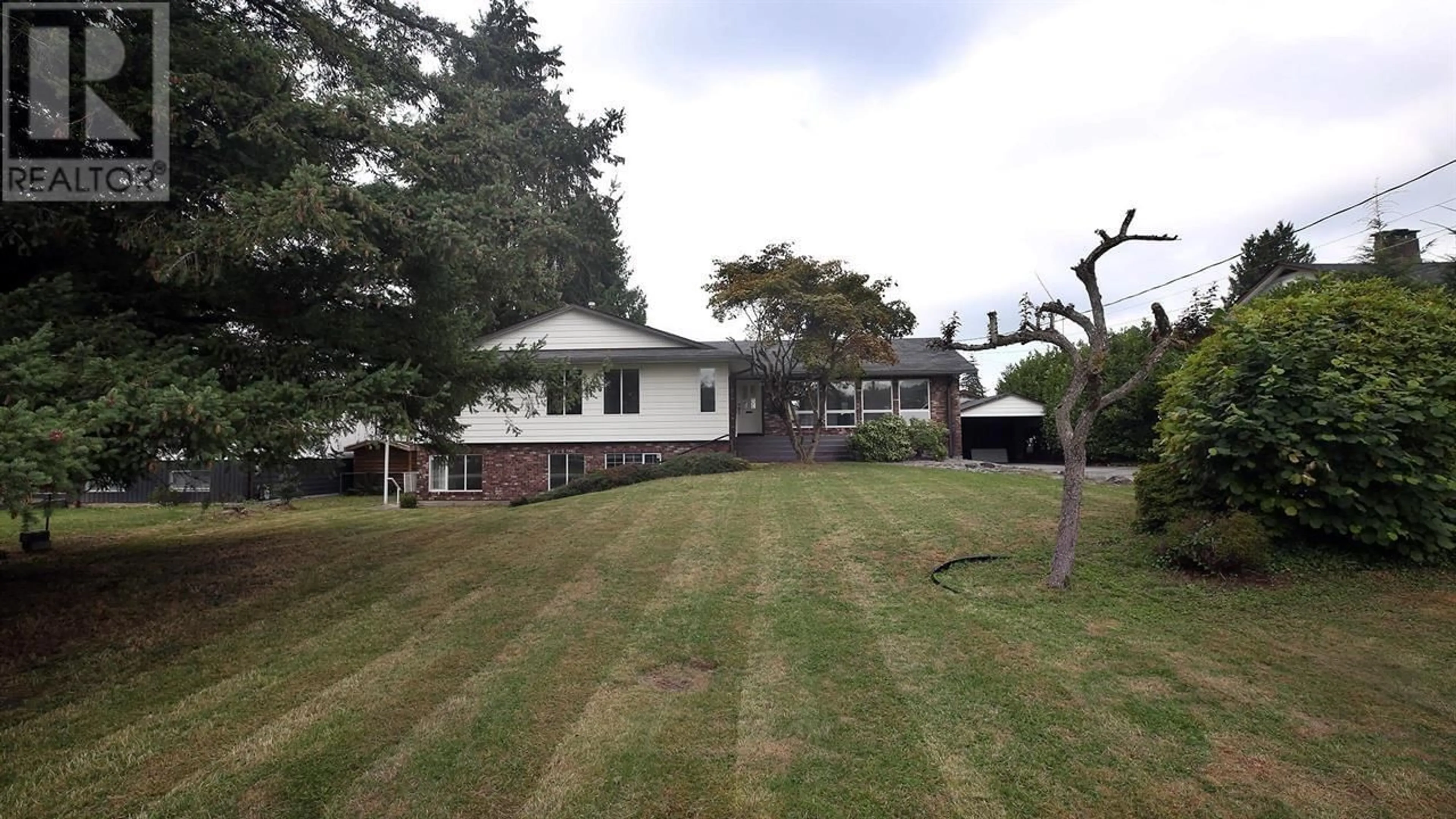 A pic from outside/outdoor area/front of a property/back of a property/a pic from drone, unknown for 1461 SHERLOCK AVENUE, Burnaby British Columbia V5A2M9