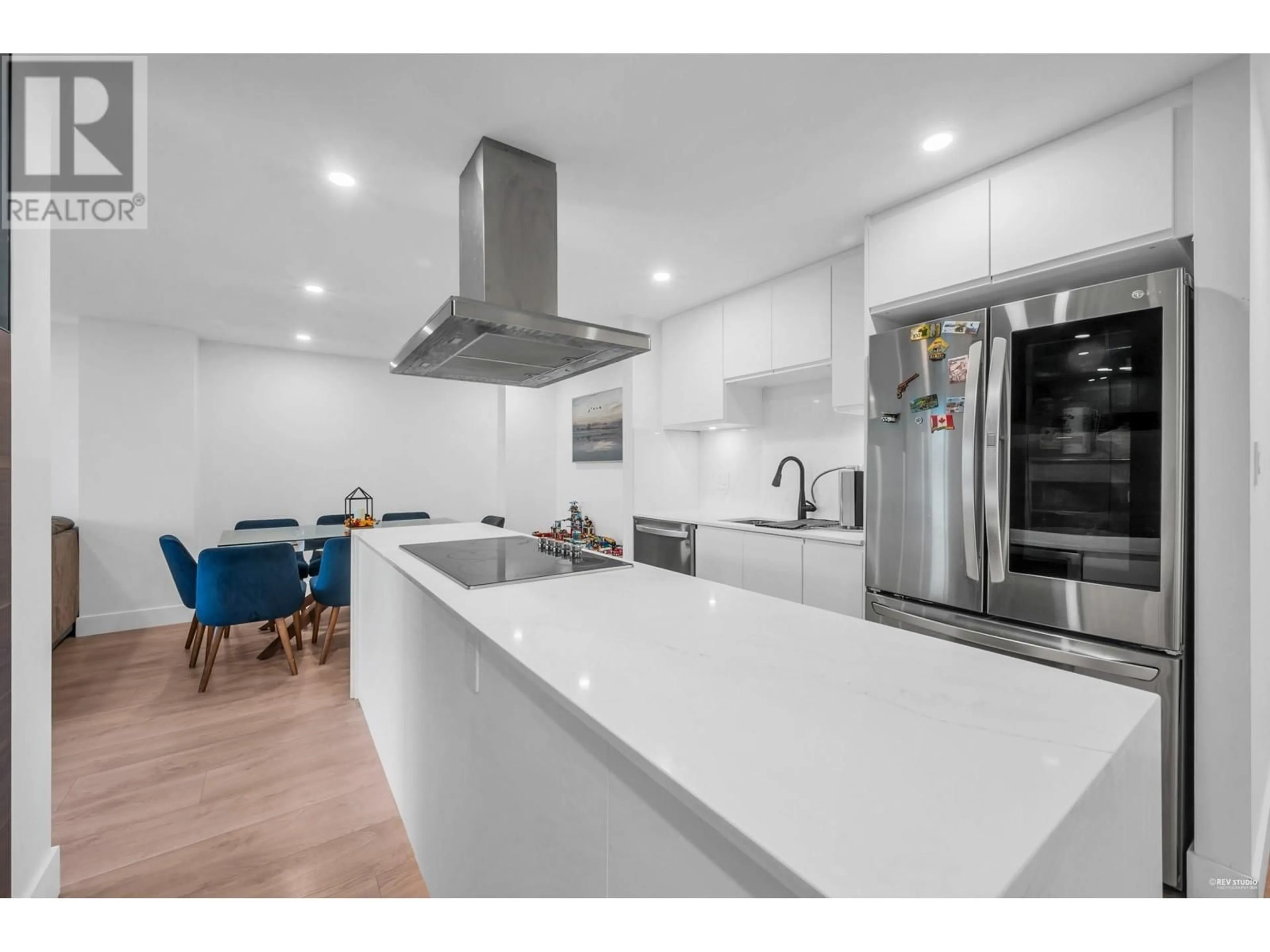 Open concept kitchen, unknown for 1502 - 2016 FULLERTON AVENUE, North Vancouver British Columbia V7P3E6