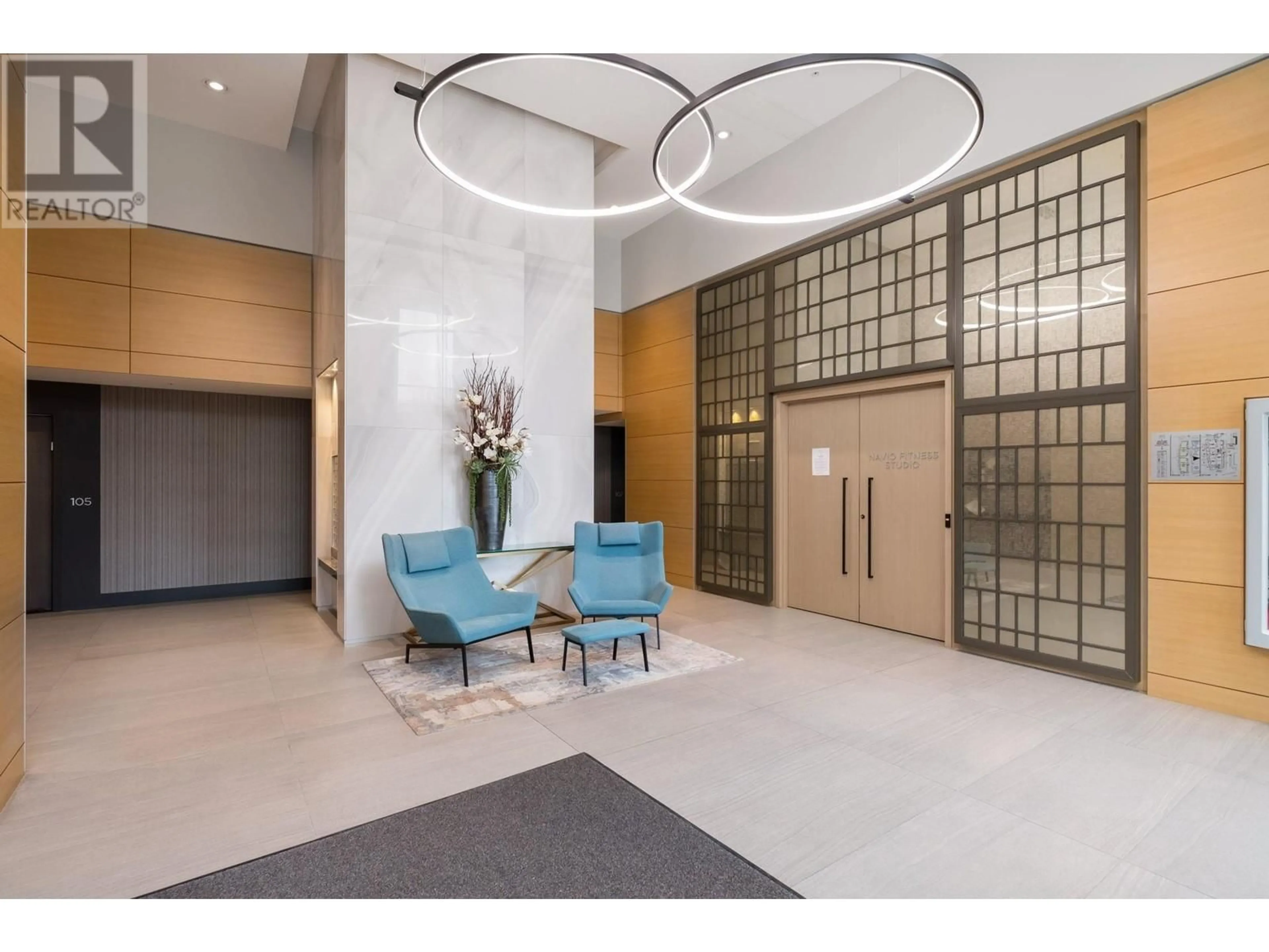 Indoor foyer for 405 - 1688 PULLMAN PORTER STREET, Vancouver British Columbia V6A0H3