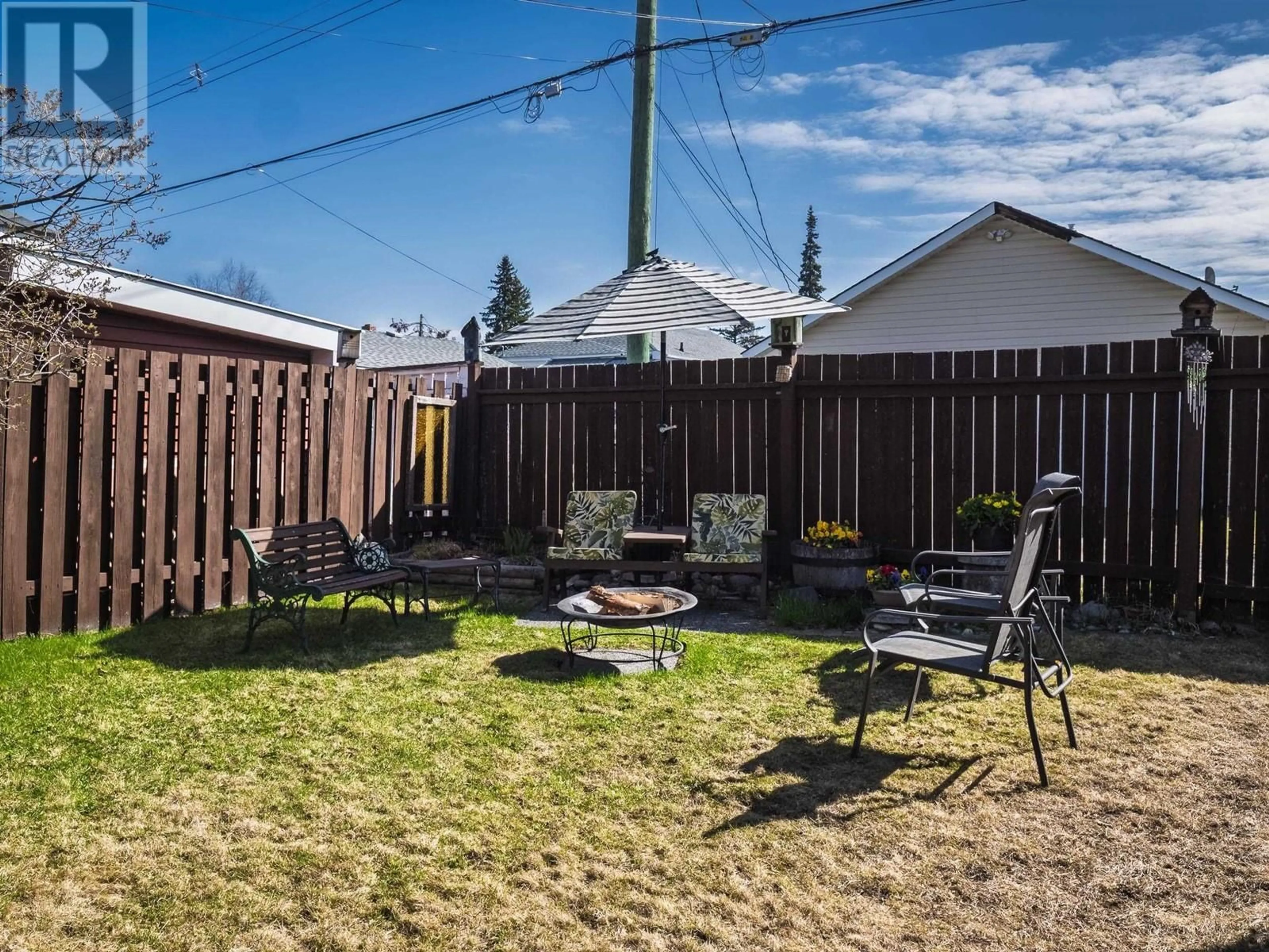 Patio, street for 866 EWERT STREET, Prince George British Columbia V2M2N9