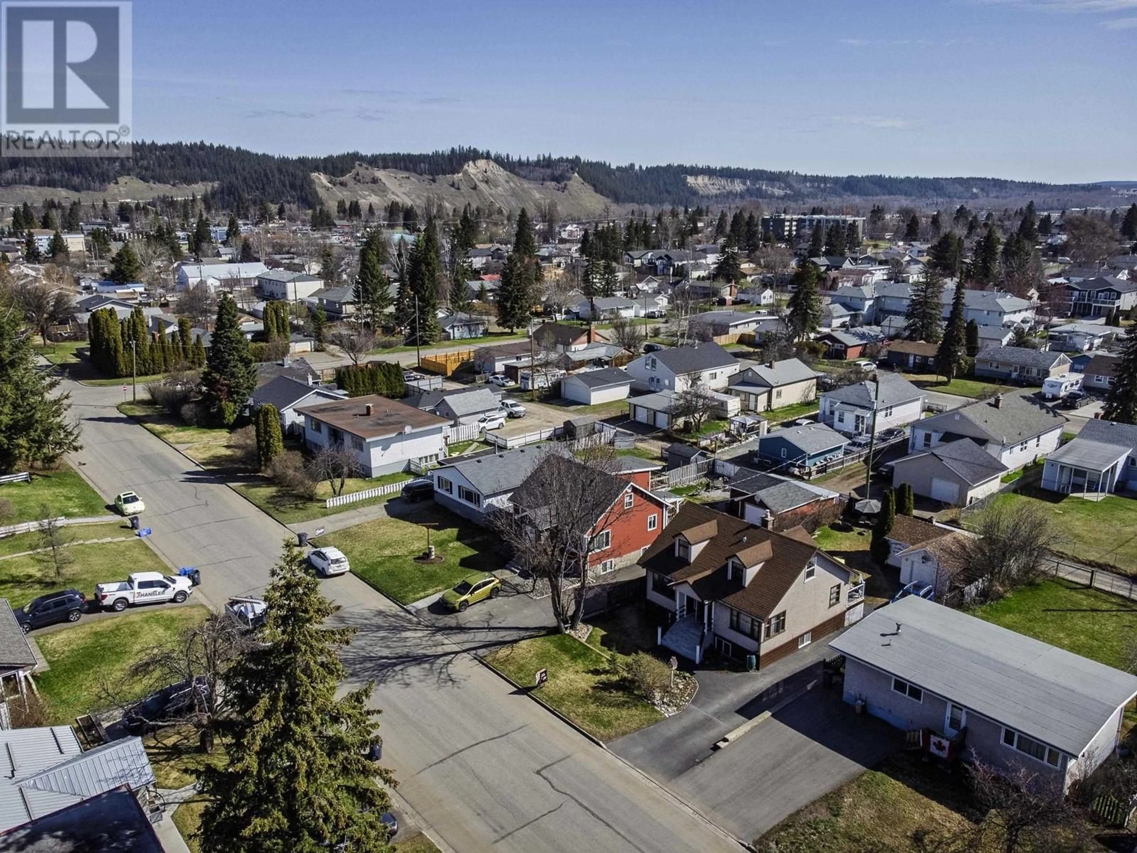 A pic from outside/outdoor area/front of a property/back of a property/a pic from drone, mountain view for 866 EWERT STREET, Prince George British Columbia V2M2N9