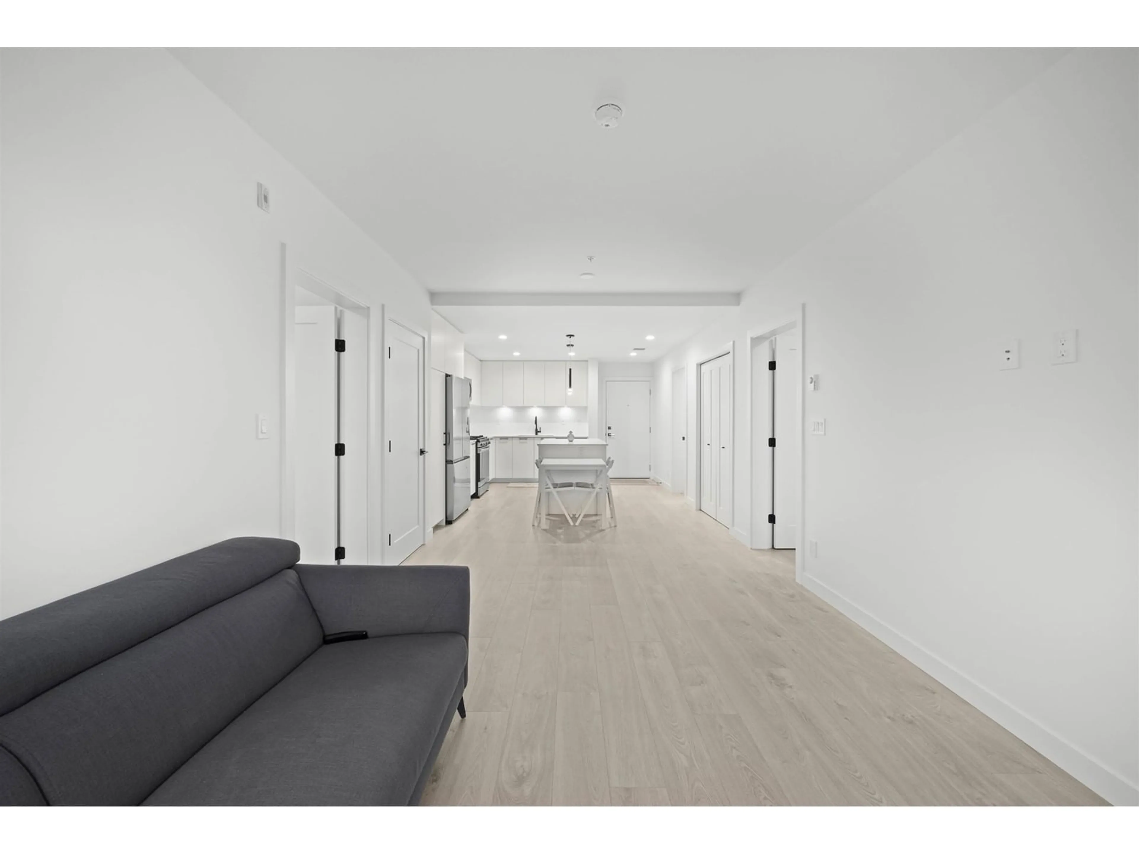 A pic of a room for 406 - 8379 201, Langley British Columbia V2Y3S6