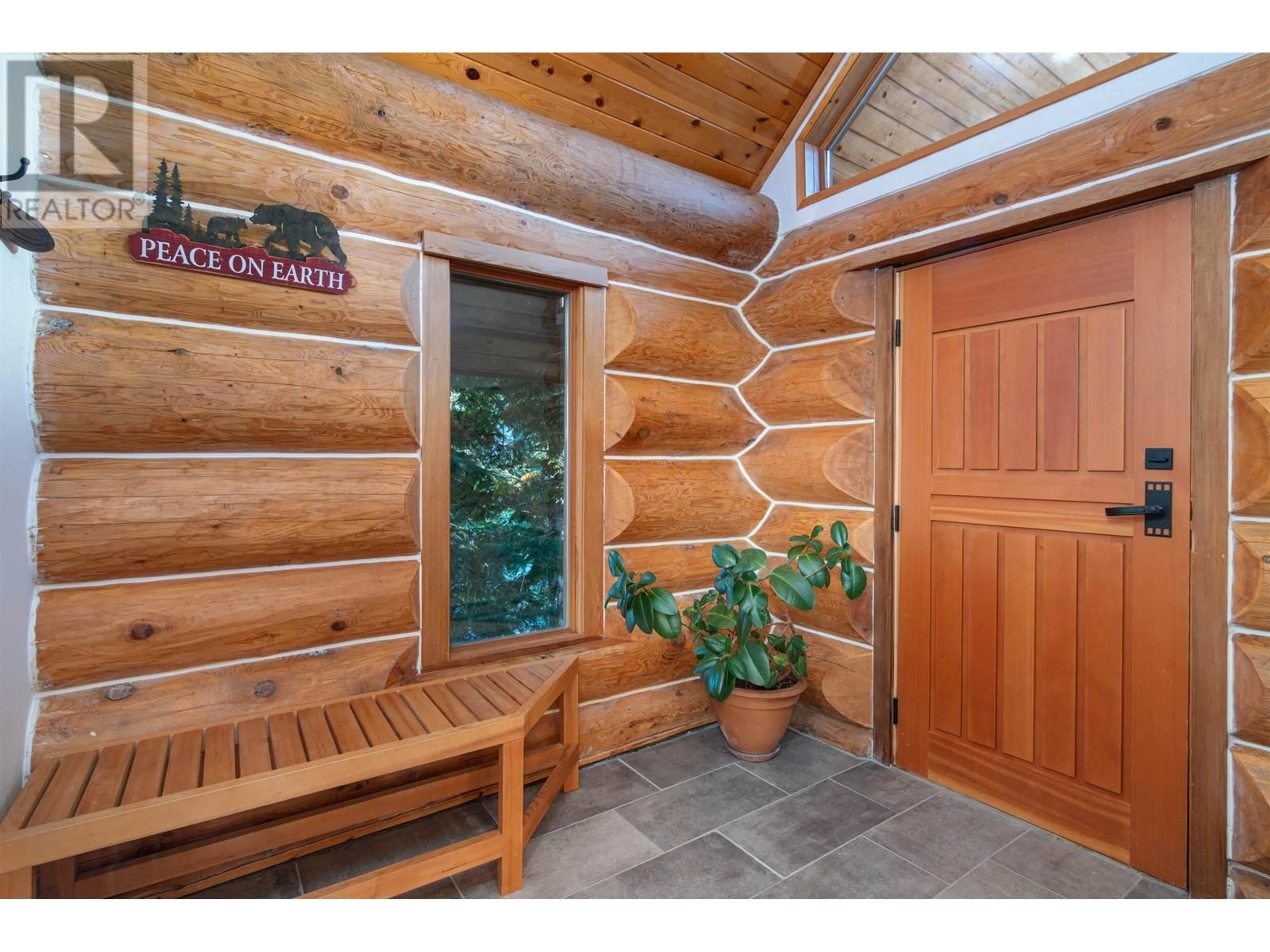 Indoor entryway for 6252 BISHOP WAY, Whistler British Columbia V8E0C6