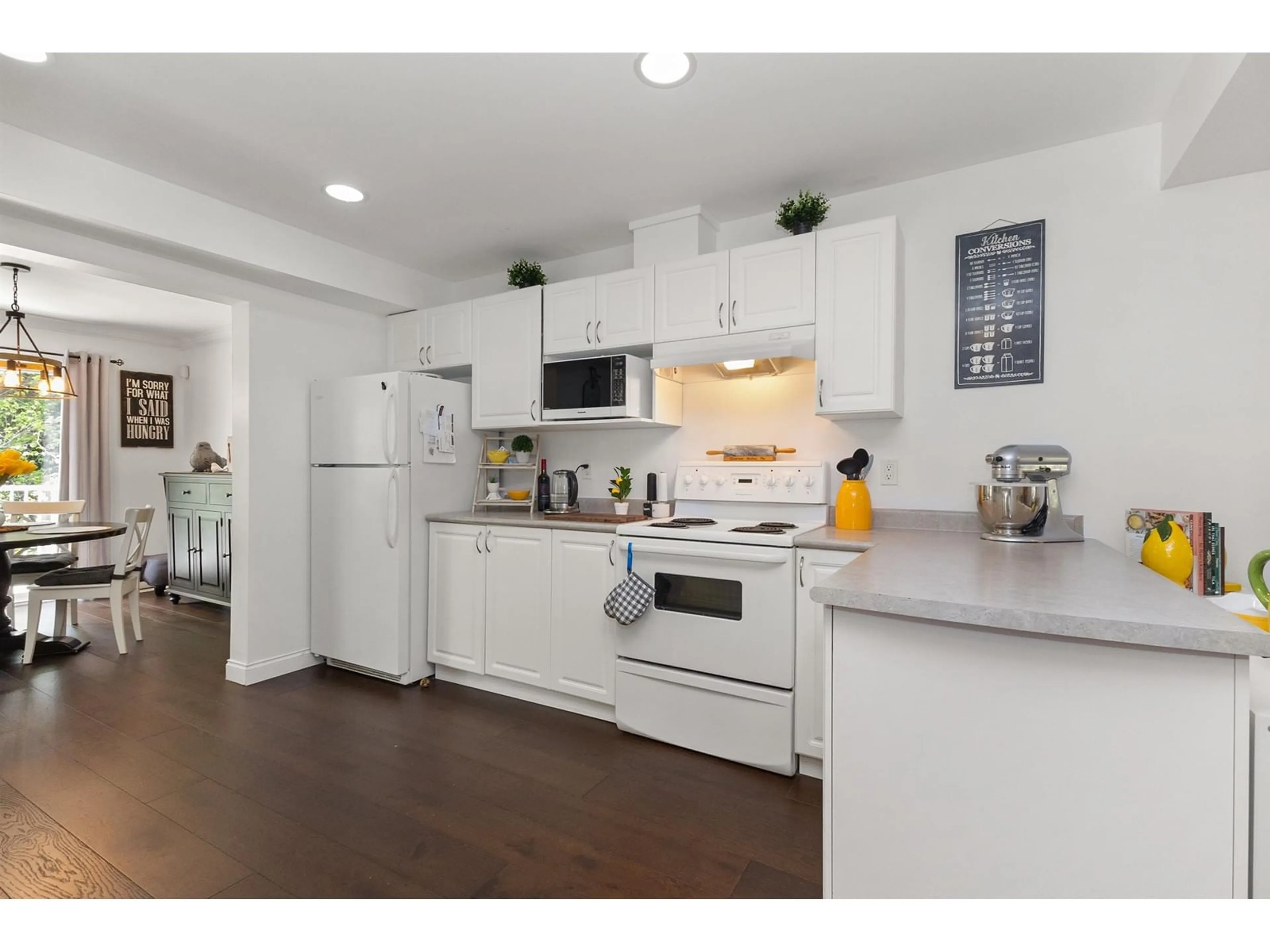 Open concept kitchen, unknown for 79 - 32777 CHILCOTIN, Abbotsford British Columbia V2T5W4