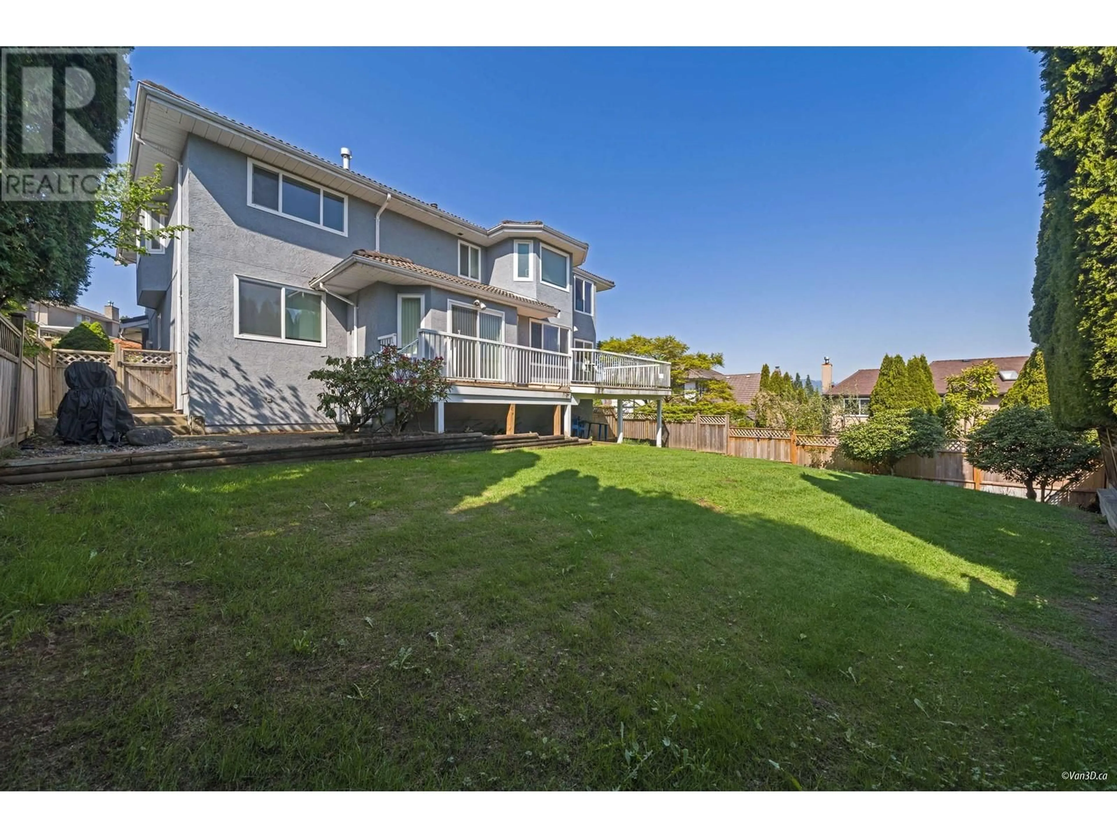 A pic from outside/outdoor area/front of a property/back of a property/a pic from drone, water/lake/river/ocean view for 7970 BERKLEY STREET, Burnaby British Columbia V5E4G5
