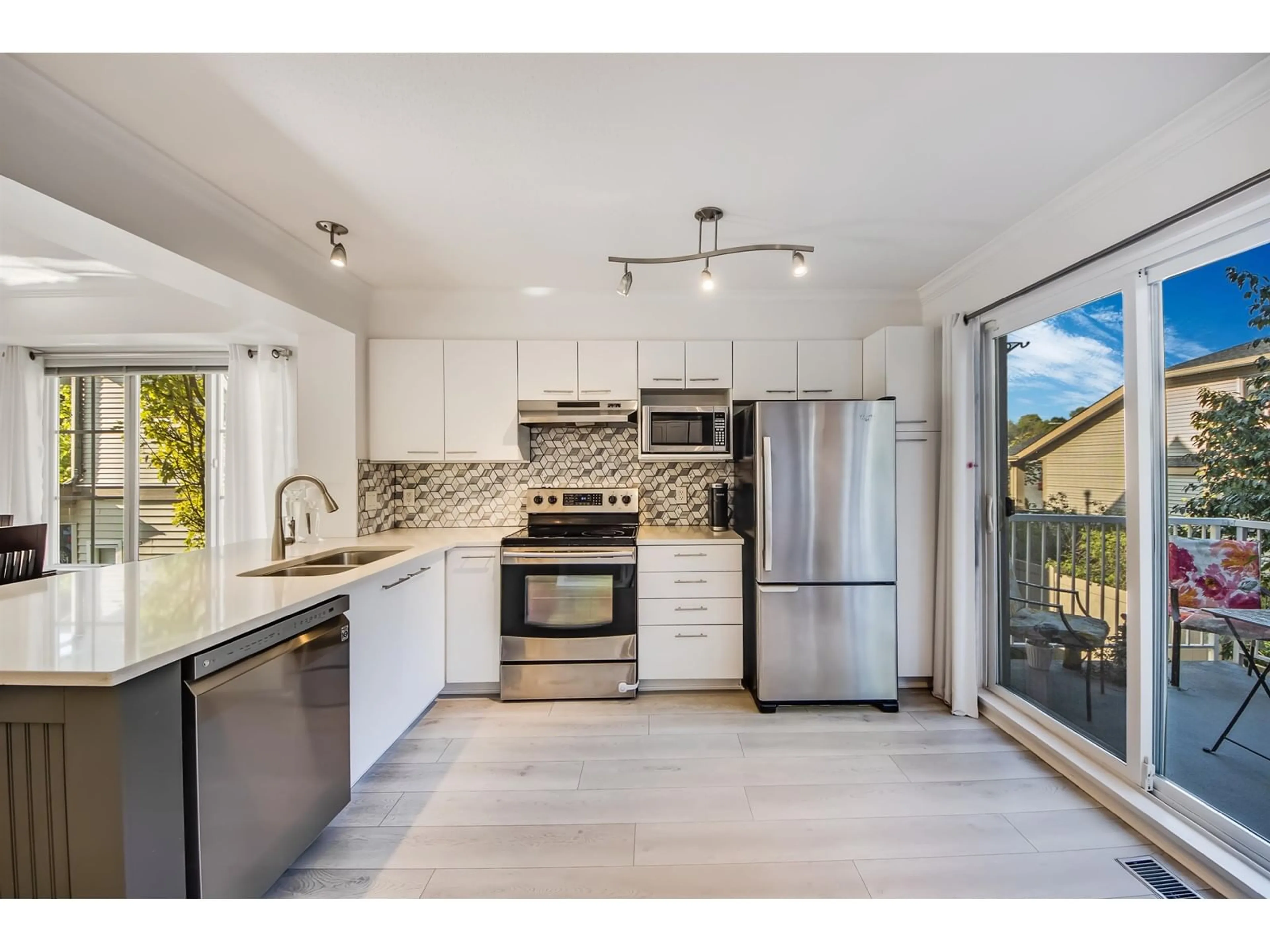 Open concept kitchen, unknown for 78 - 20560 66, Langley British Columbia V2Y2Y8