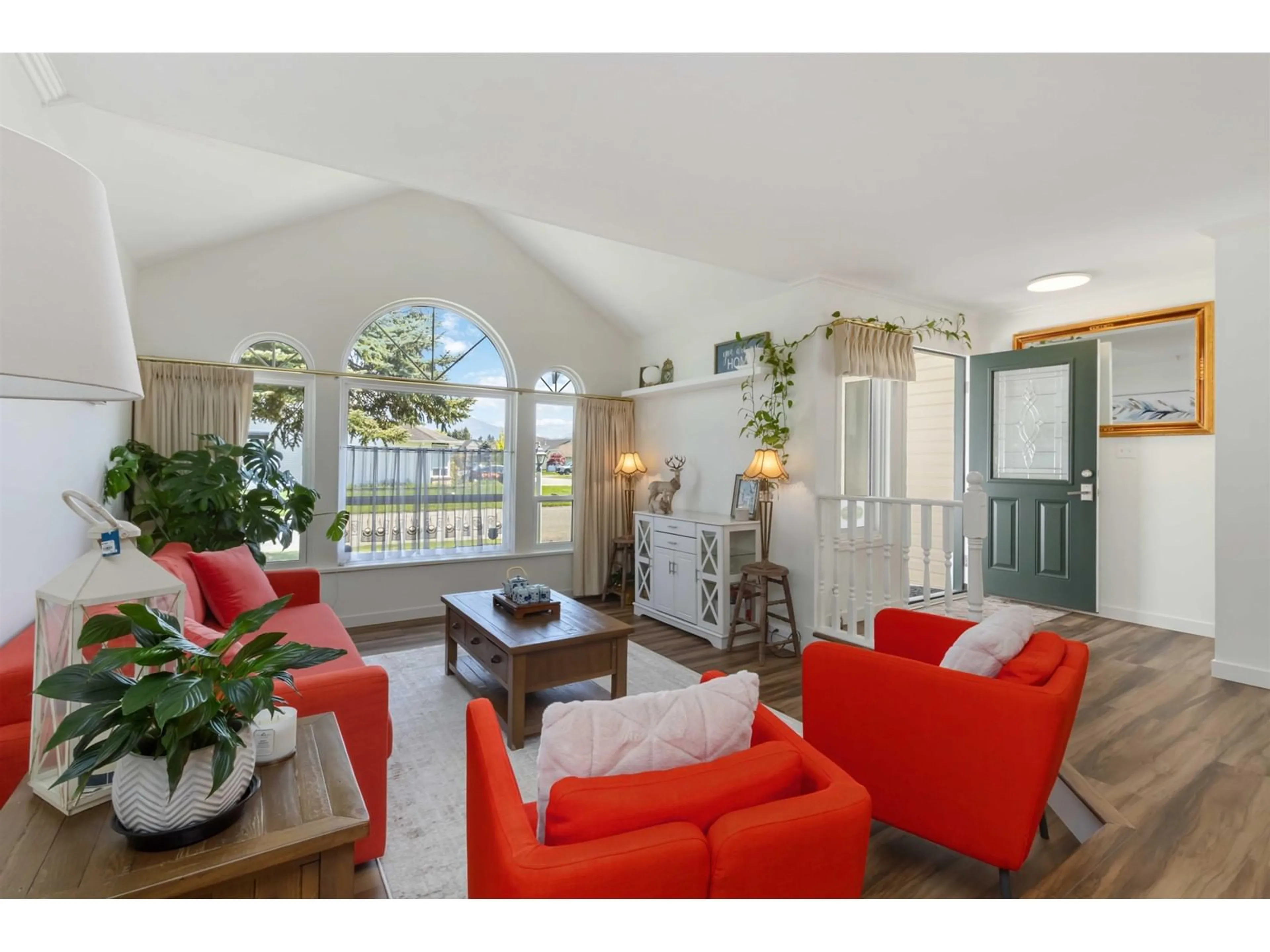 Living room with furniture, unknown for 7265 MEADOWLARK STREET, Chilliwack British Columbia V2R2X1