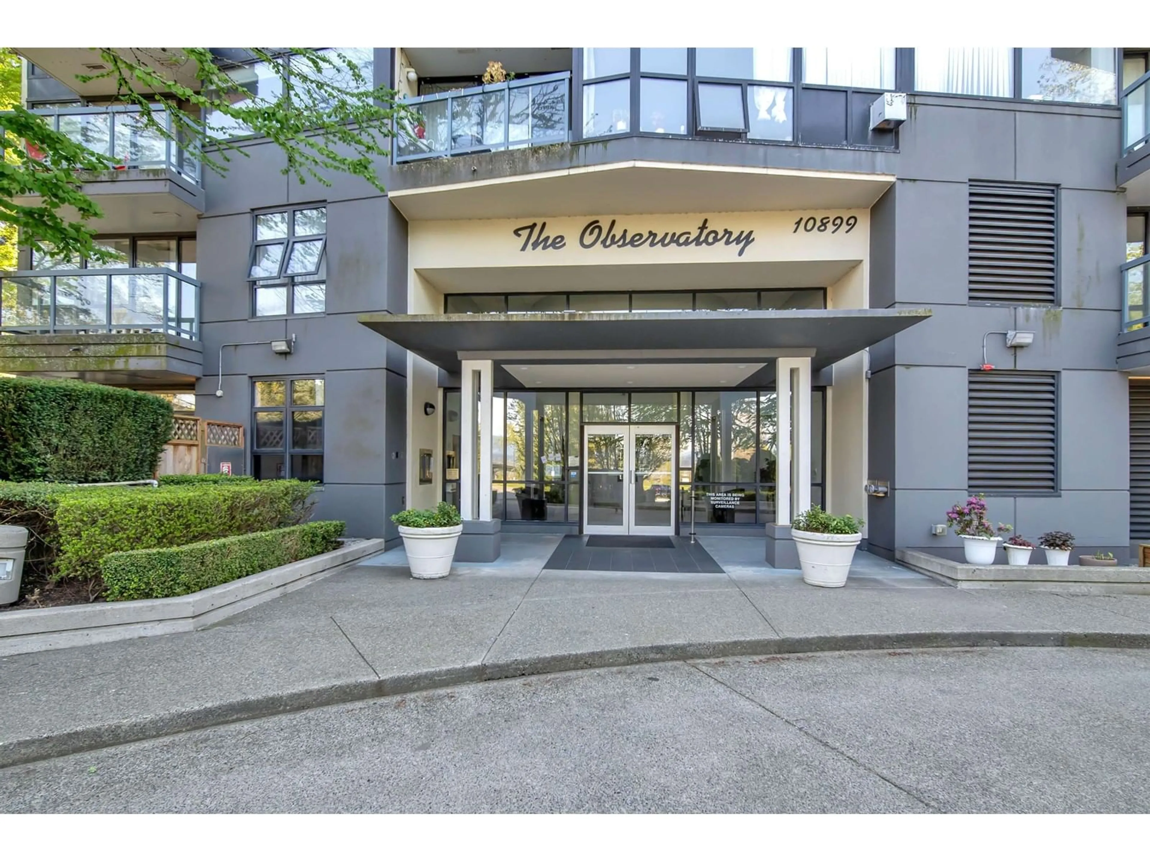 Indoor entryway for 505 - 10899 UNIVERSITY, Surrey British Columbia V3T5V2