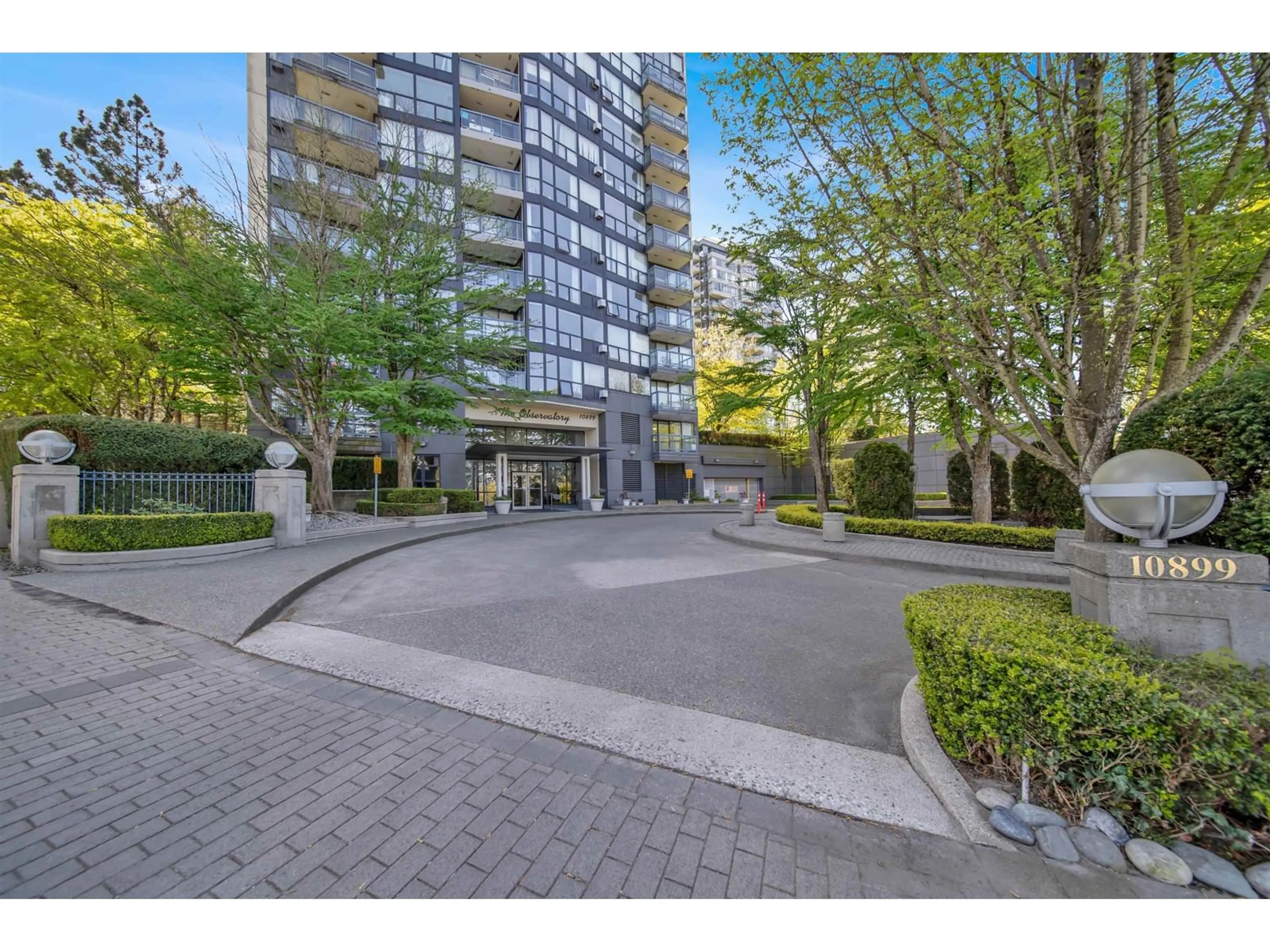 A pic from outside/outdoor area/front of a property/back of a property/a pic from drone, street for 505 - 10899 UNIVERSITY, Surrey British Columbia V3T5V2