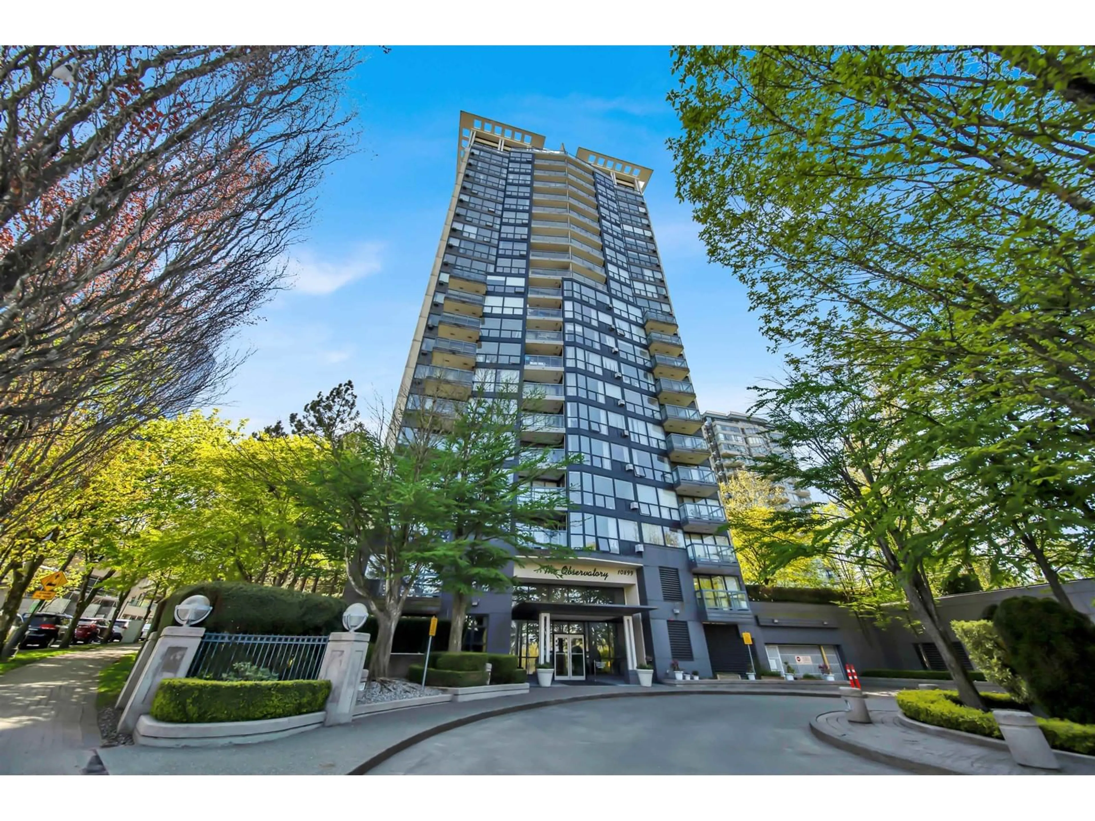Indoor foyer for 505 - 10899 UNIVERSITY, Surrey British Columbia V3T5V2