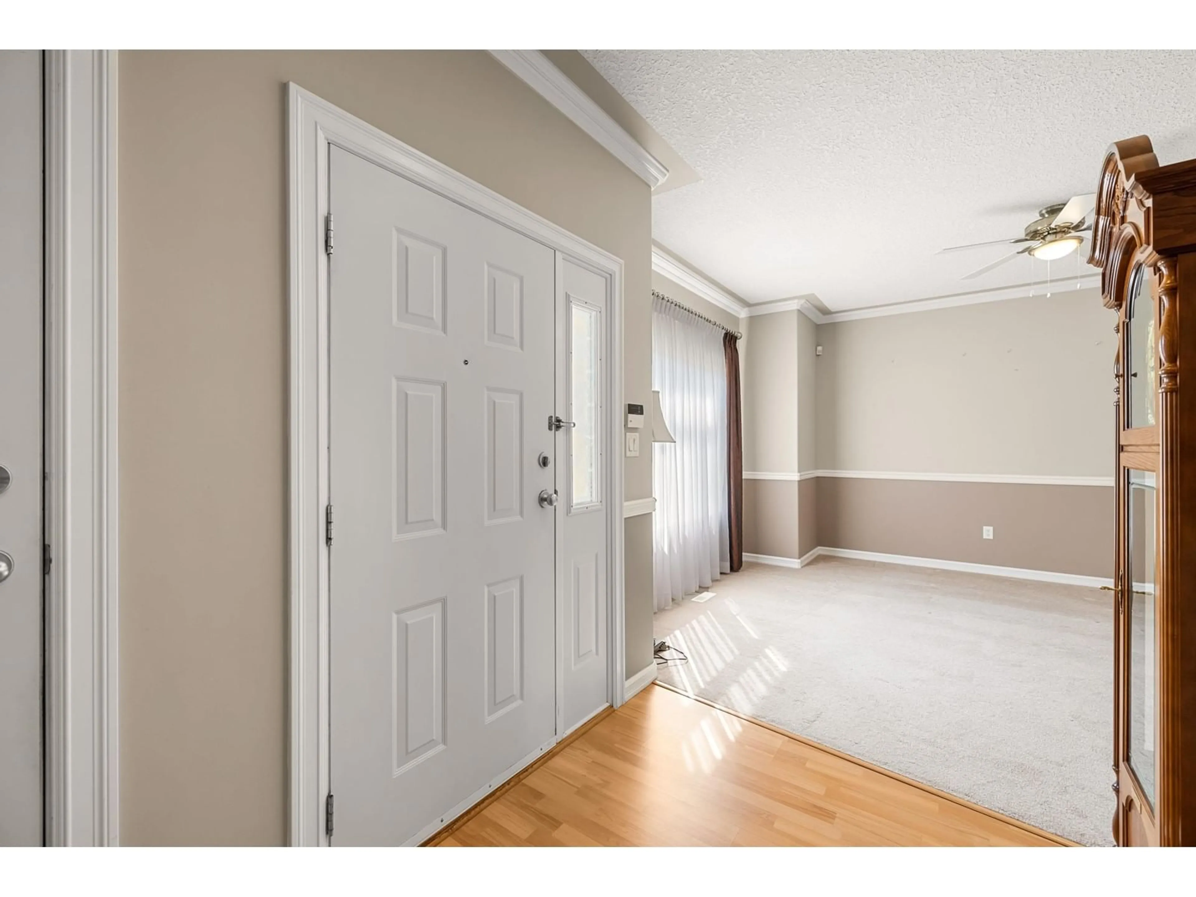 Indoor entryway for 136 - 33751 7TH, Mission British Columbia V2V7C2