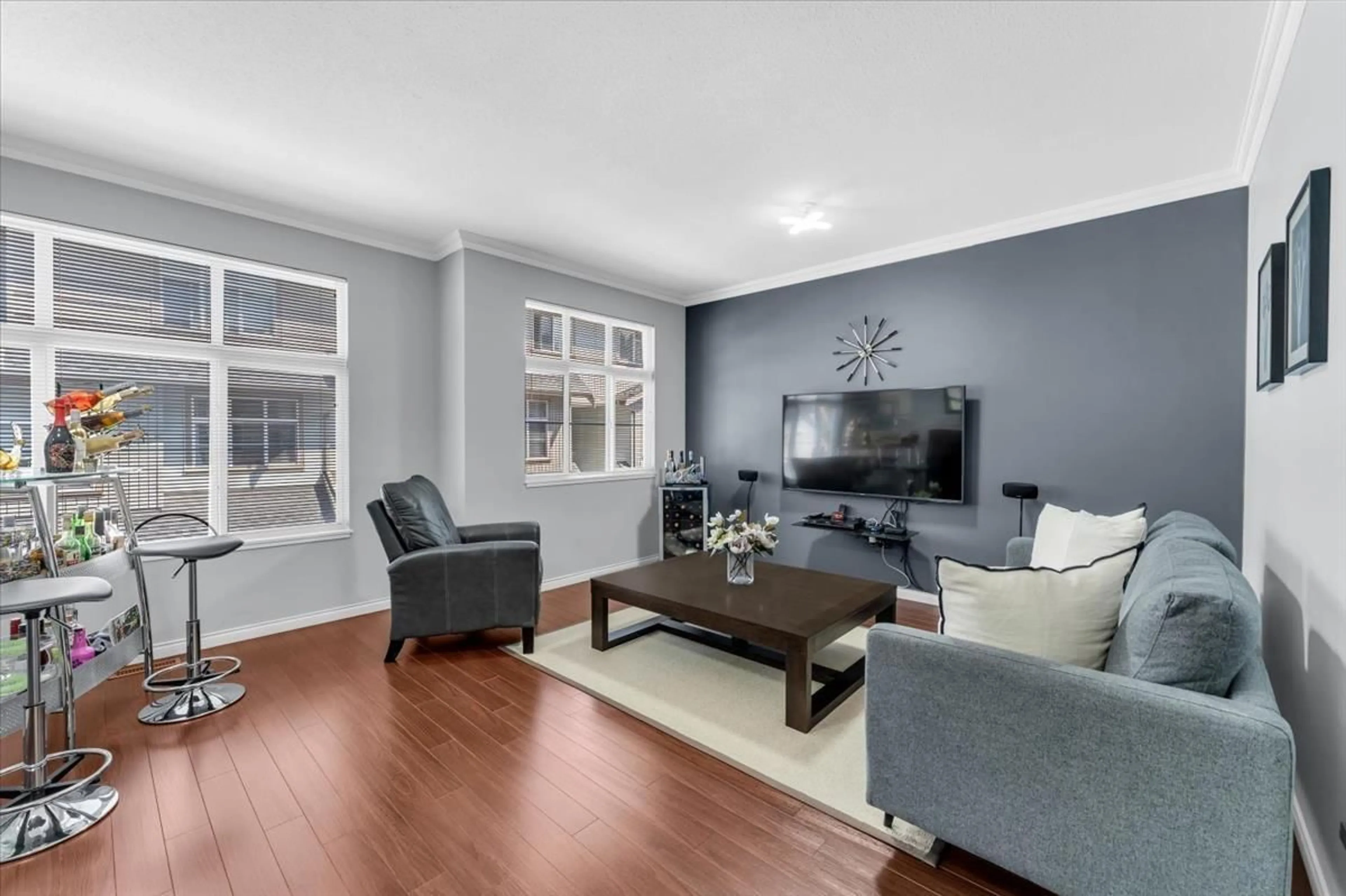 Living room with furniture, unknown for 7 - 7518 138, Surrey British Columbia V3W1S1