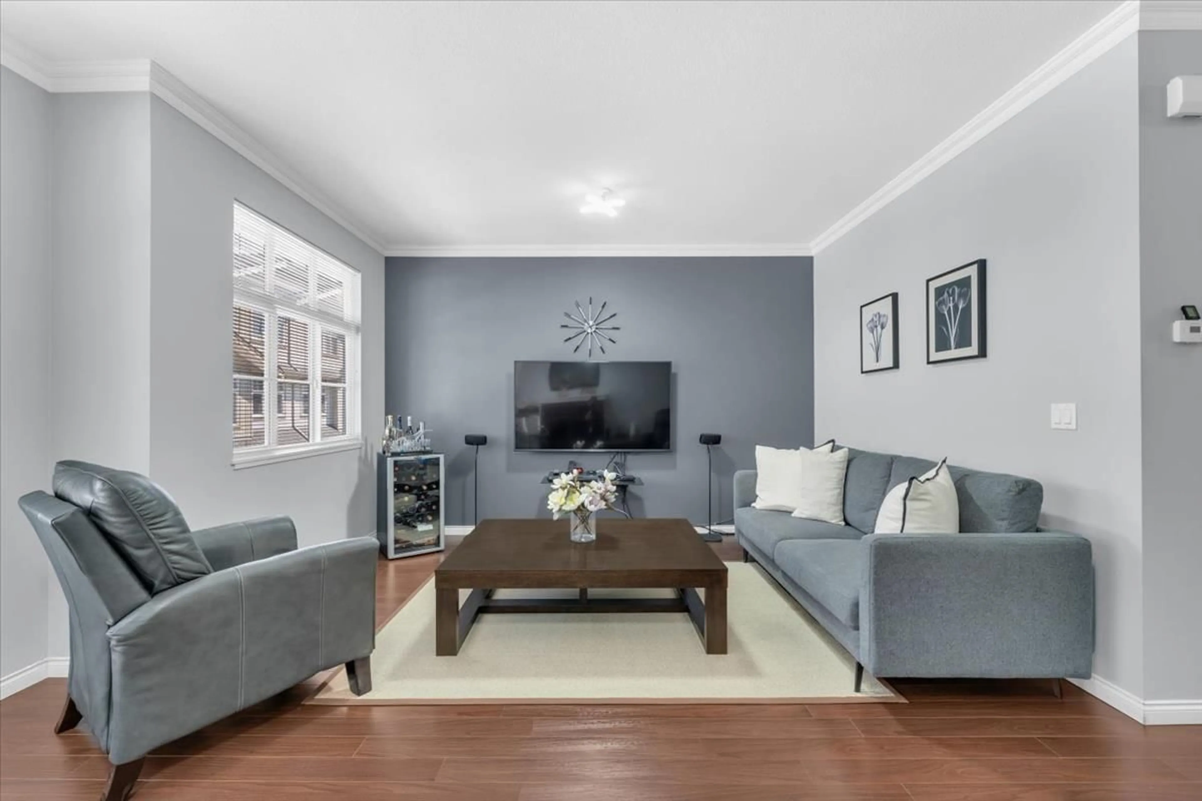 Living room with furniture, unknown for 7 - 7518 138, Surrey British Columbia V3W1S1