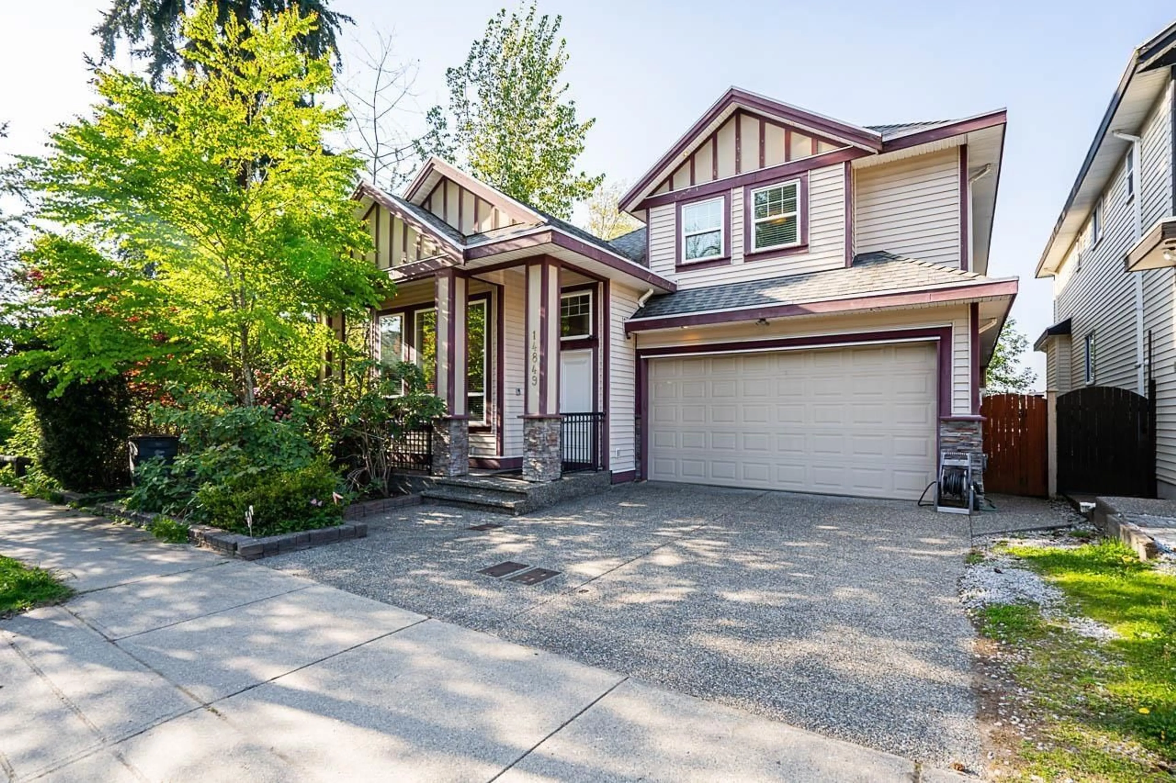 Home with vinyl exterior material, street for 14849 62, Surrey British Columbia V3S8E8