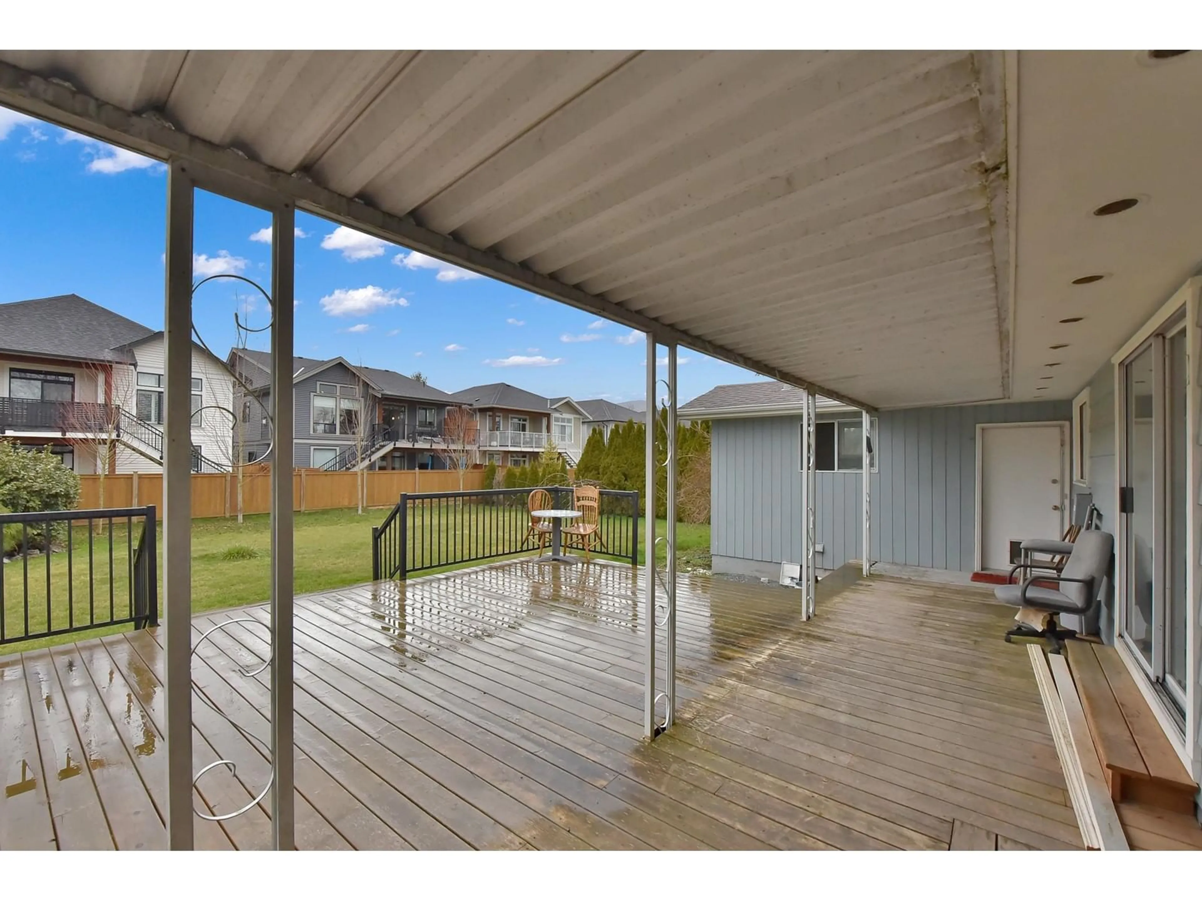 Patio, street for 10095 FAIRVIEW DRIVE, Chilliwack British Columbia V2P5J3