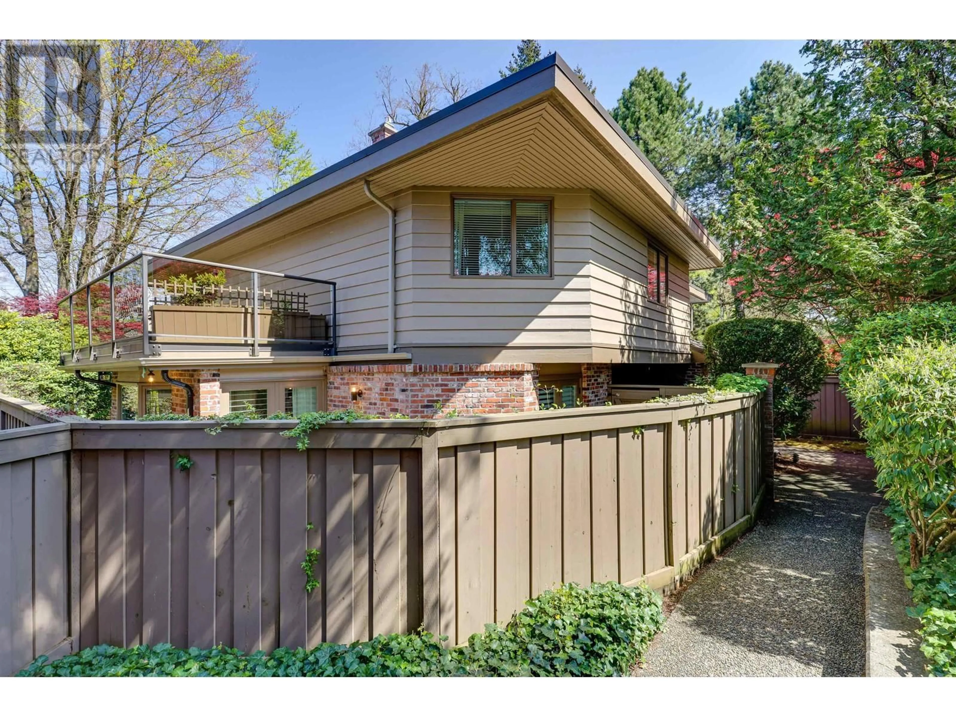 Unknown for 2 - 4900 CARTIER STREET, Vancouver British Columbia V6M4H2