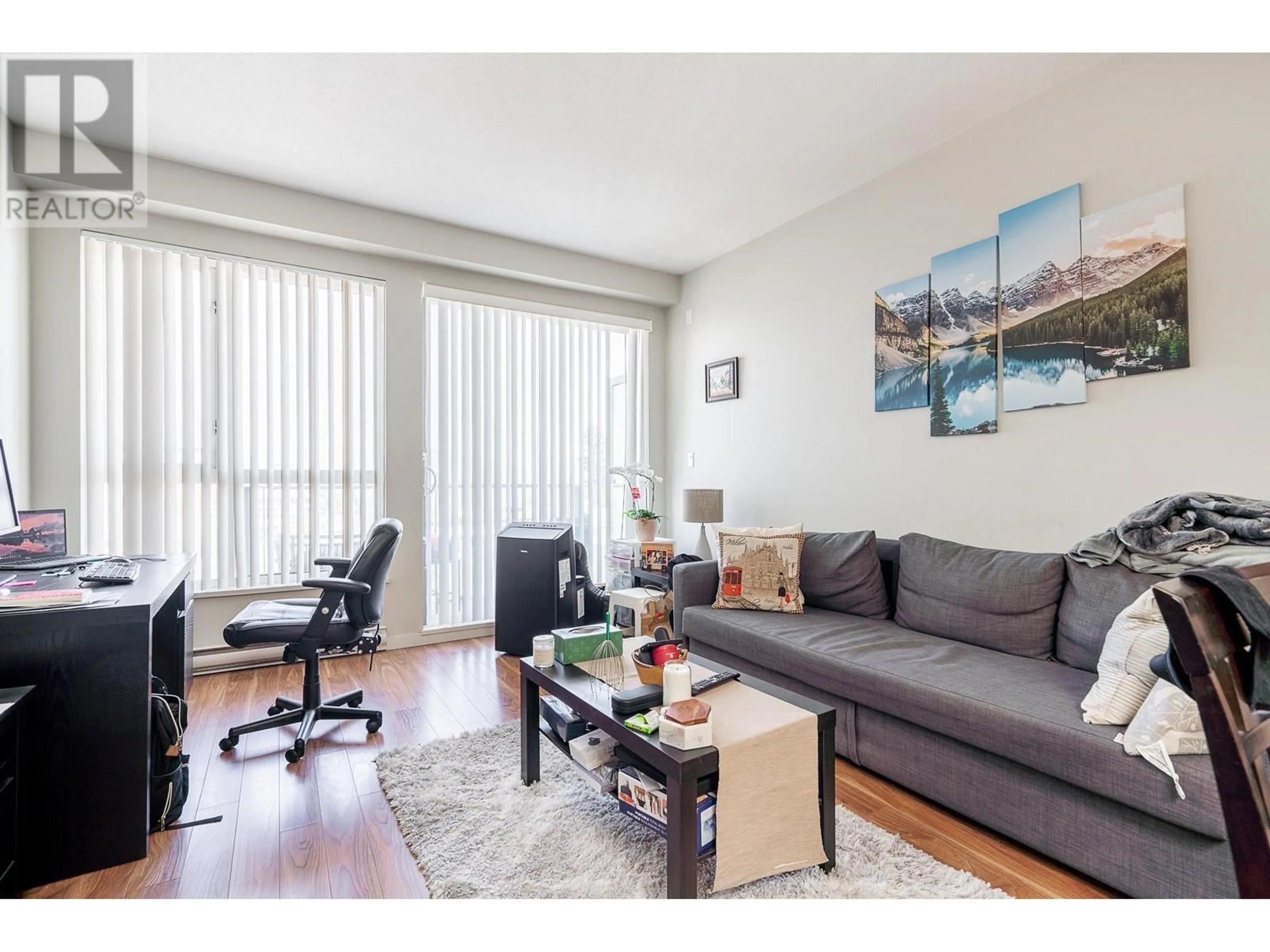 Living room with furniture, wood/laminate floor for PH16 - 5388 GRIMMER STREET, Burnaby British Columbia V5H0B9