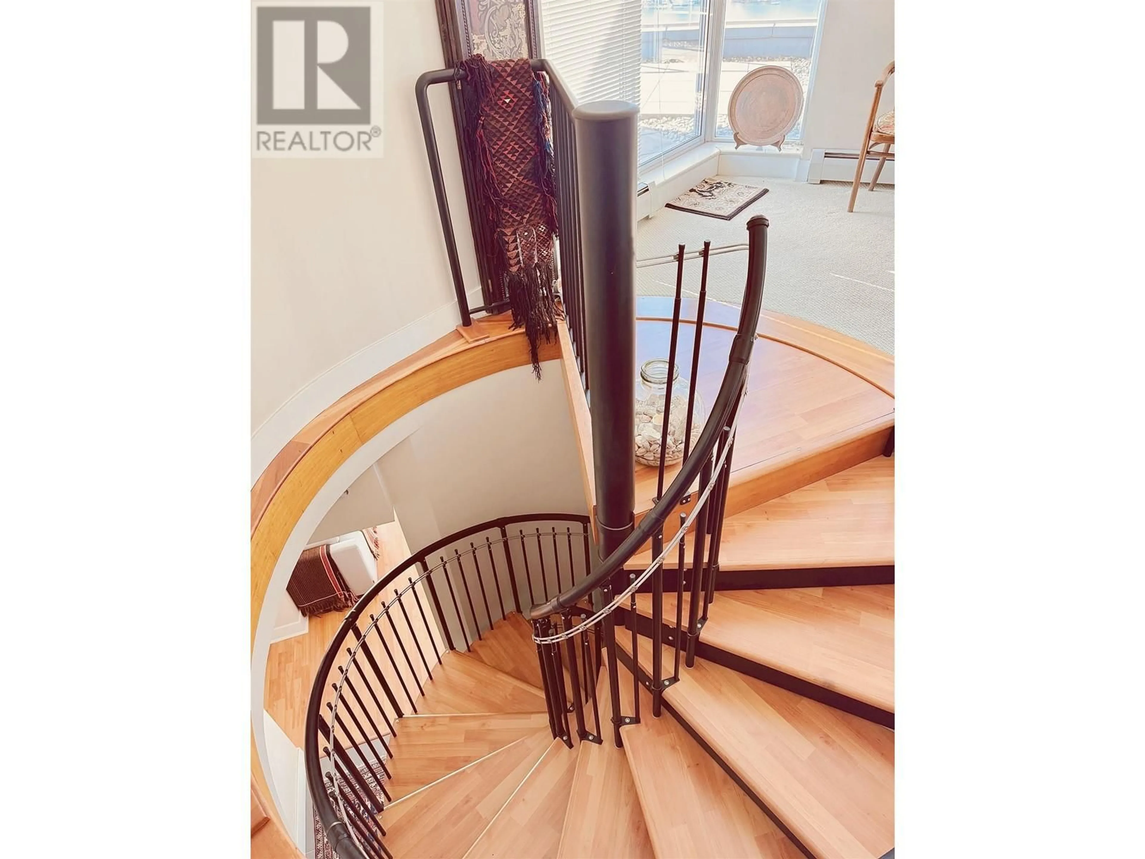 Stairs for 2901 - 58 KEEFER PLACE, Vancouver British Columbia V6B0B8
