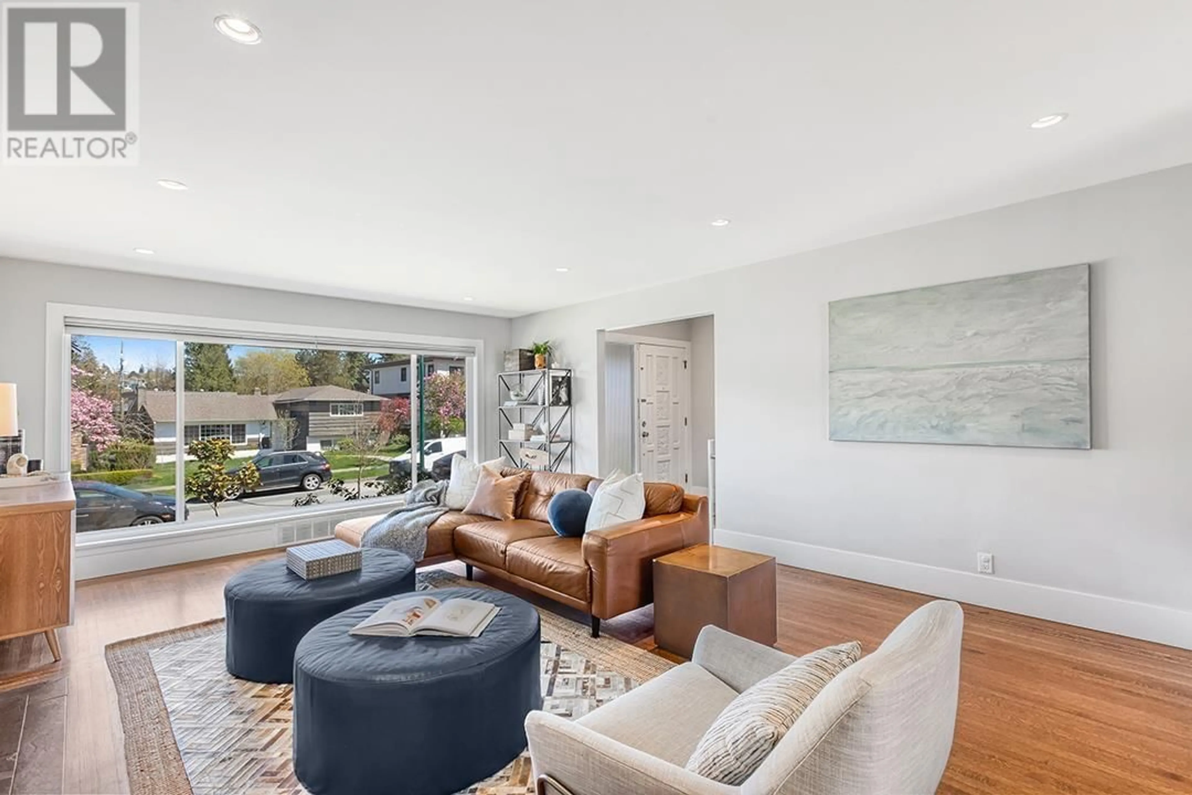 Living room with furniture, unknown for 4455 BRAKENRIDGE STREET, Vancouver British Columbia V6L2H1