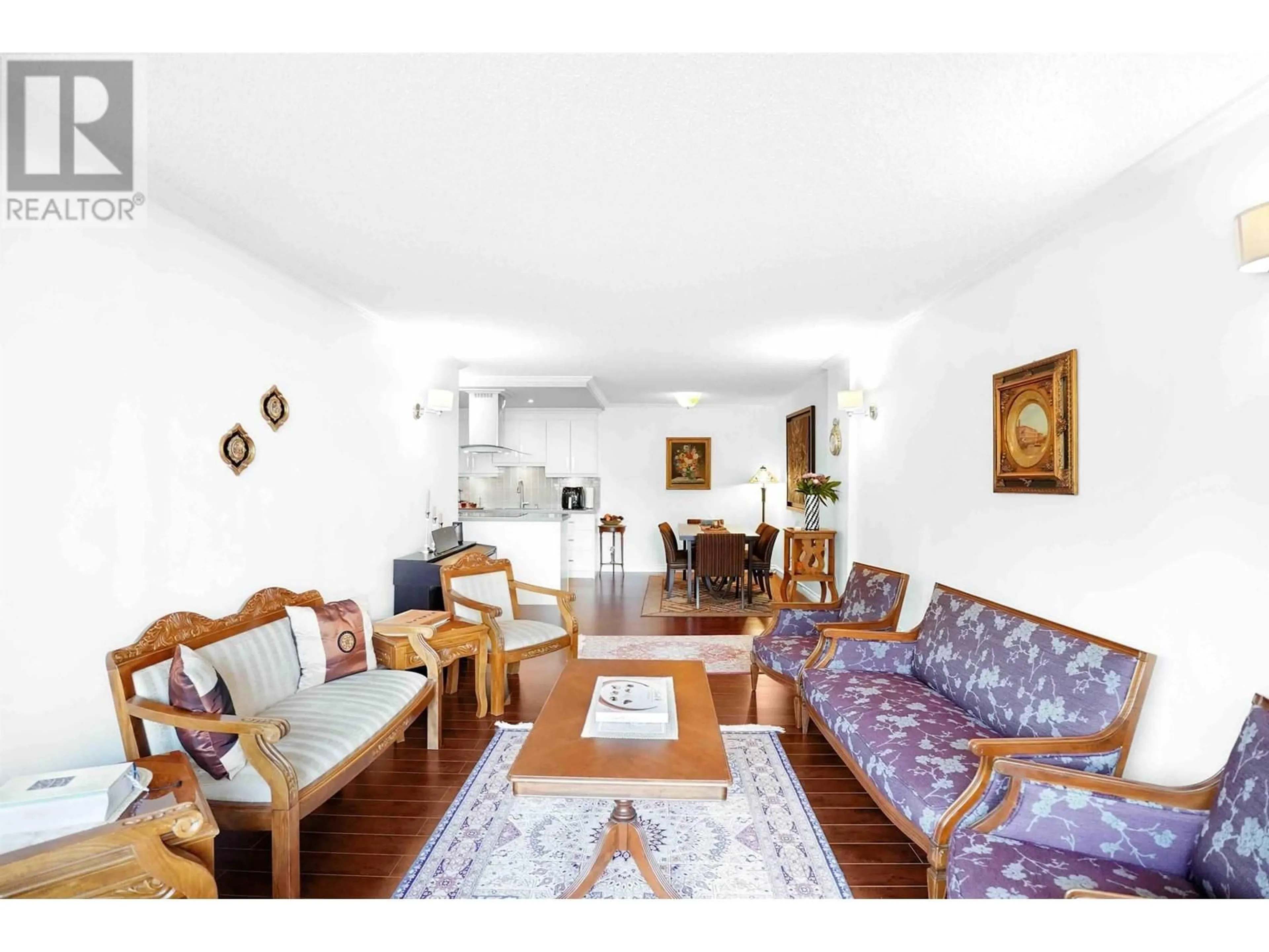 Living room with furniture, wood/laminate floor for 306 - 2020 FULLERTON AVENUE, North Vancouver British Columbia V7P3G3