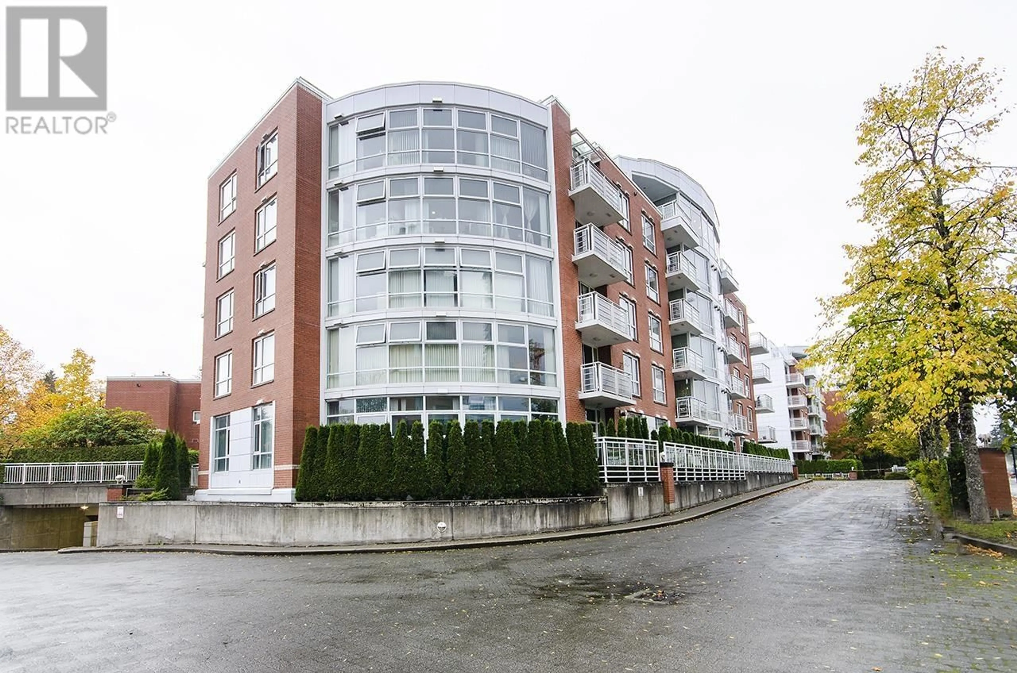 Unknown for 204 - 688 FAIRCHILD ROAD, Vancouver British Columbia V5Z4P7
